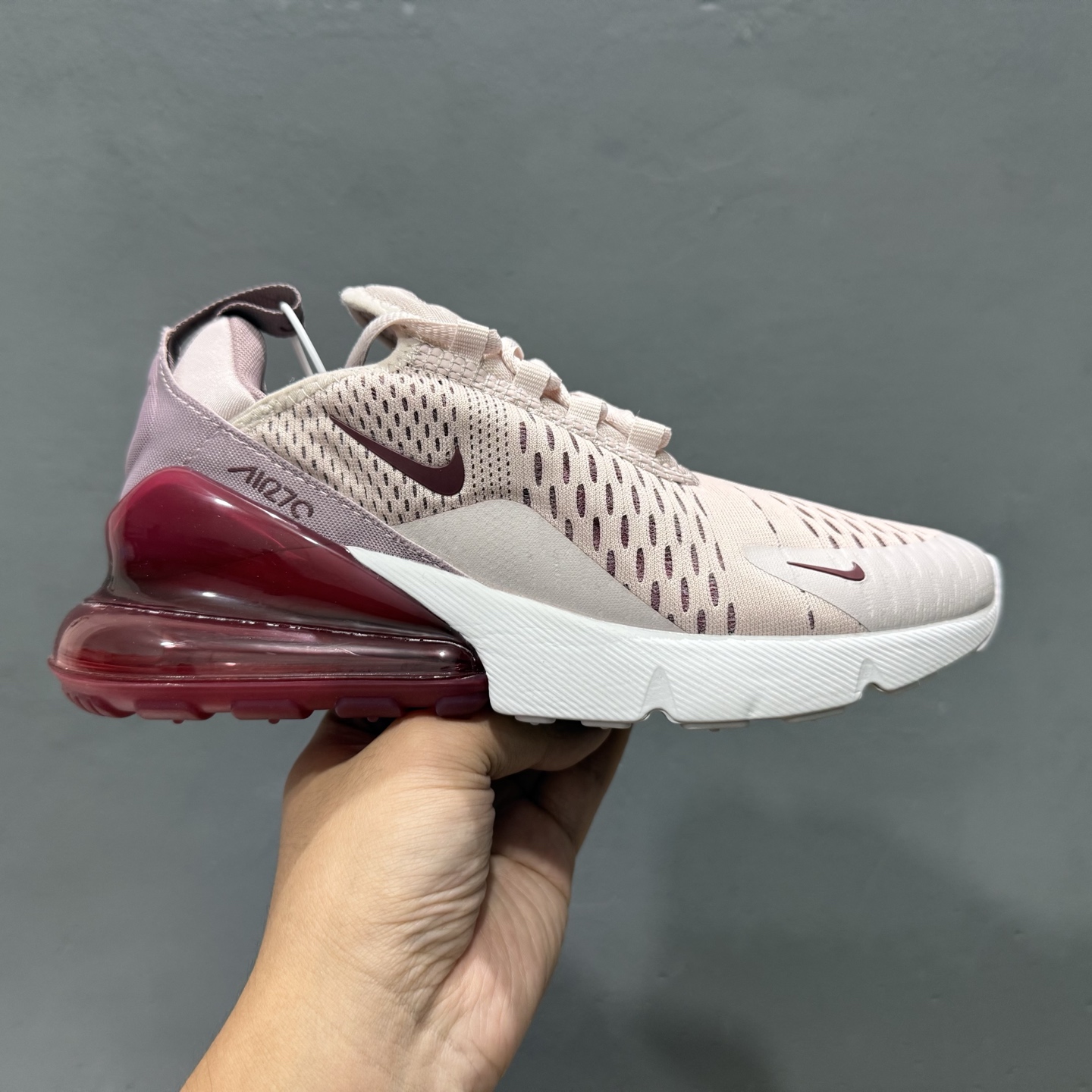 180 Nike Air Max 270混合科技透气后掌半气垫慢跑鞋 AH6789-601