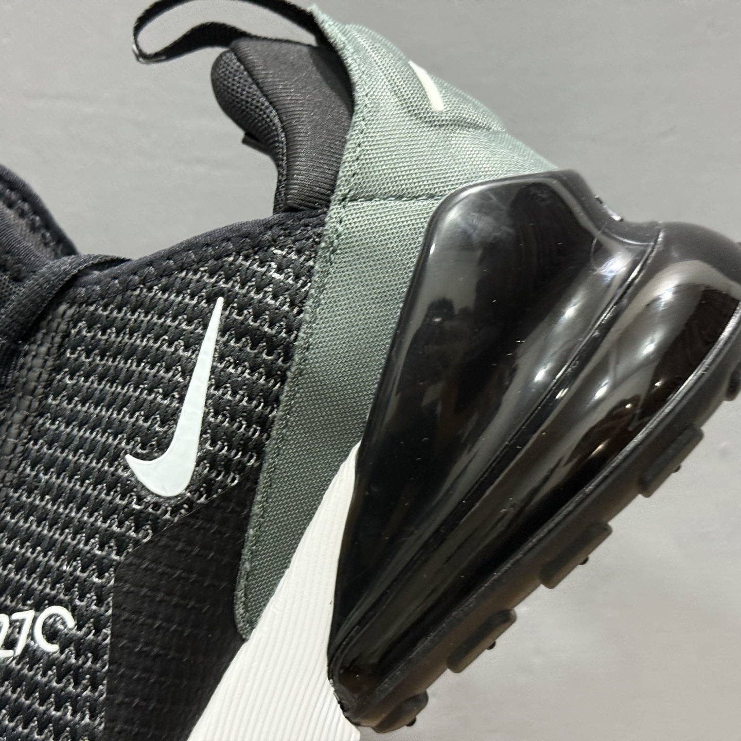 Nike Air Max 270科技后掌半气垫休闲运动慢跑鞋 AQ9164-004