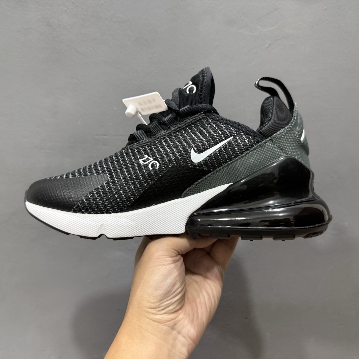 Nike Air Max 270科技后掌半气垫休闲运动慢跑鞋 AQ9164-004