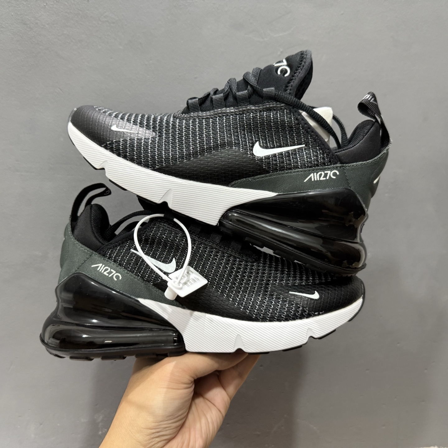 Nike Air Max 270科技后掌半气垫休闲运动慢跑鞋 AQ9164-004