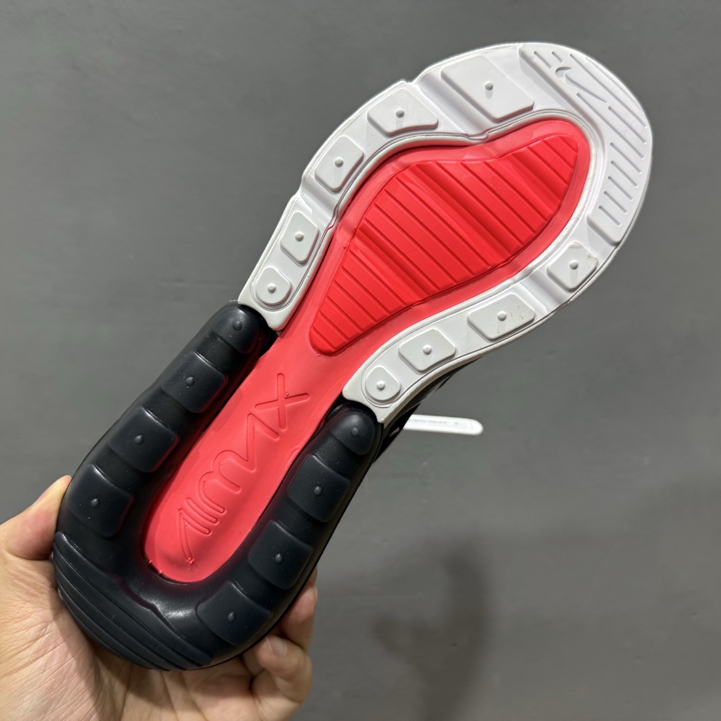 Nike Air Max 270混合科技透气后掌半气垫慢跑鞋 AH8050-002