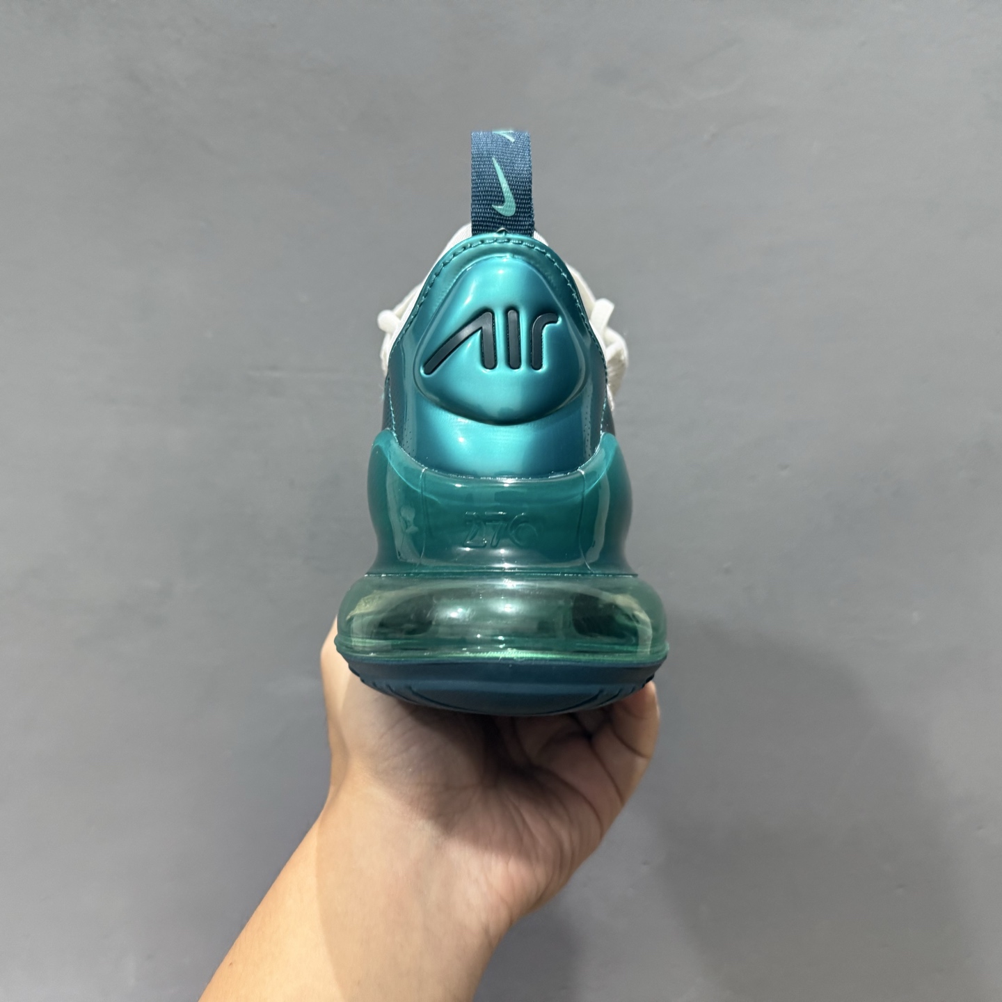 Nike Air Max 270科技后掌半气垫休闲运动慢跑鞋 AQ9164-102