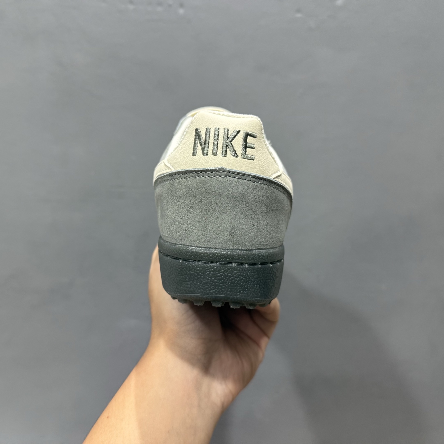 Nike Field General 82 Snake Skin Swoosh 舒适百搭薄底 复古休闲板鞋 IF0666-300