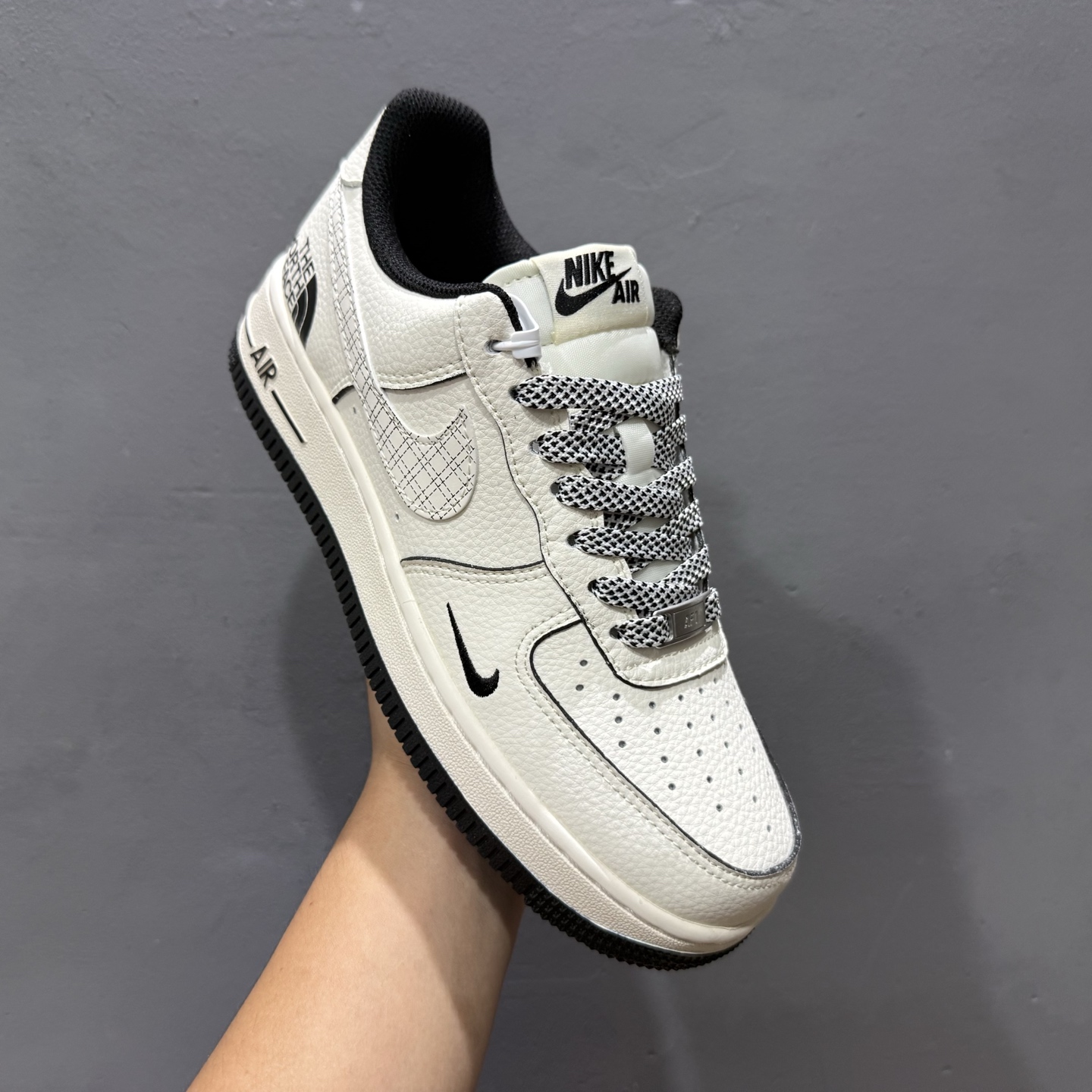 Nike Air Force 1'07 Low 北面联名 米黑网格 空军一号低帮休闲板鞋 JP8028-007