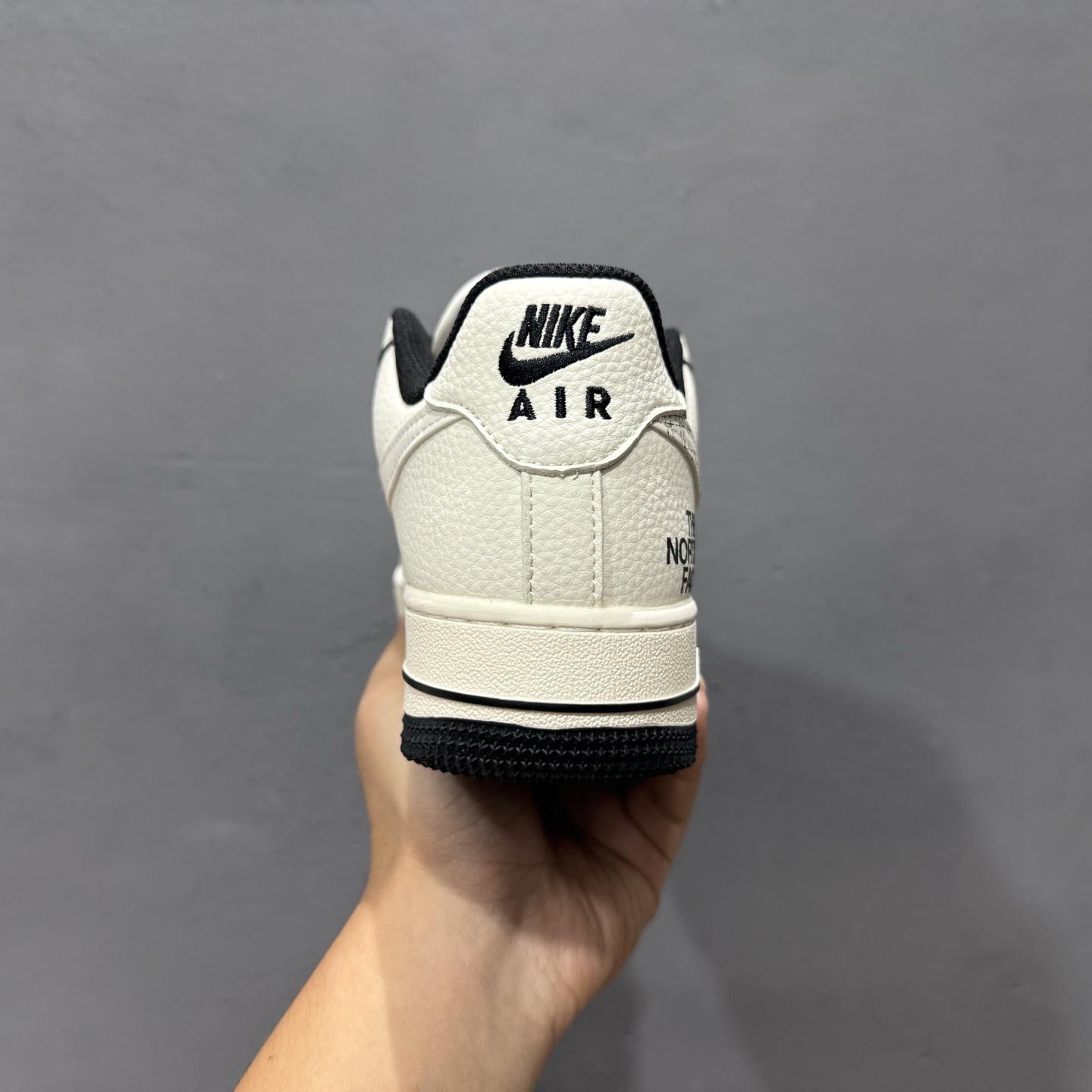 Nike Air Force 1'07 Low 北面联名 米黑网格 空军一号低帮休闲板鞋 JP8028-007