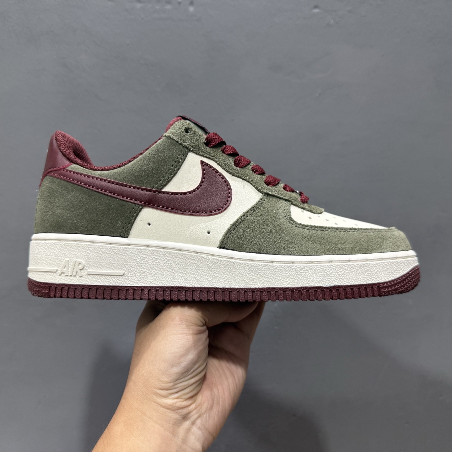 Nike Air Force 1’07 Low 空军一号低帮休闲板鞋 FQ8714-302