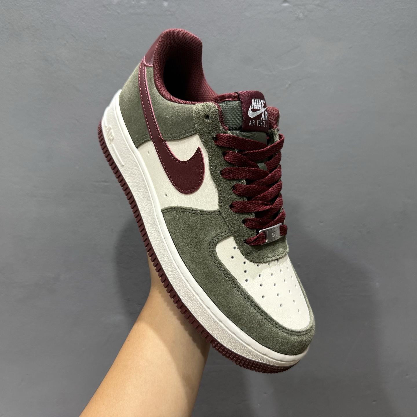 Nike Air Force 1'07 Low 空军一号低帮休闲板鞋 FQ8714-302