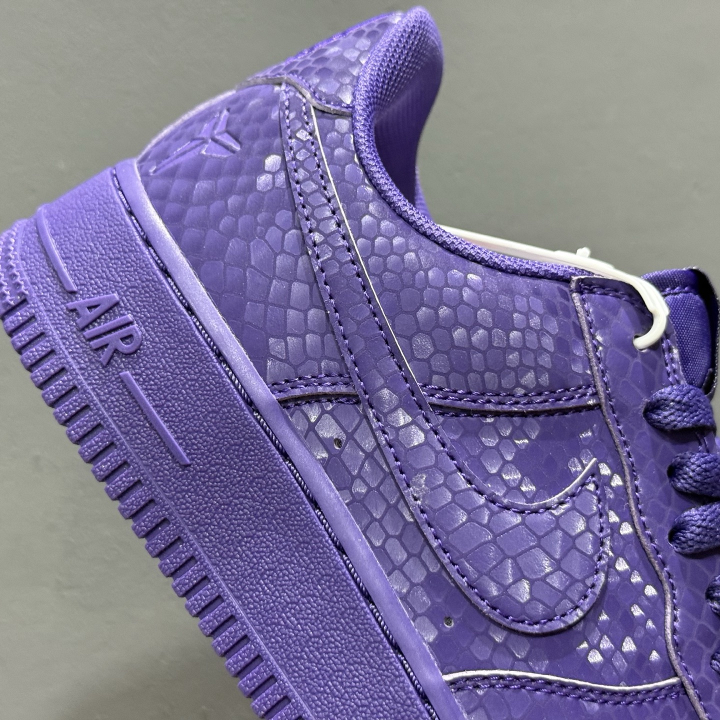 Kobe x Nike Air Force 1'07 Low 科比 空军一号低帮休闲板鞋 IB0018-500