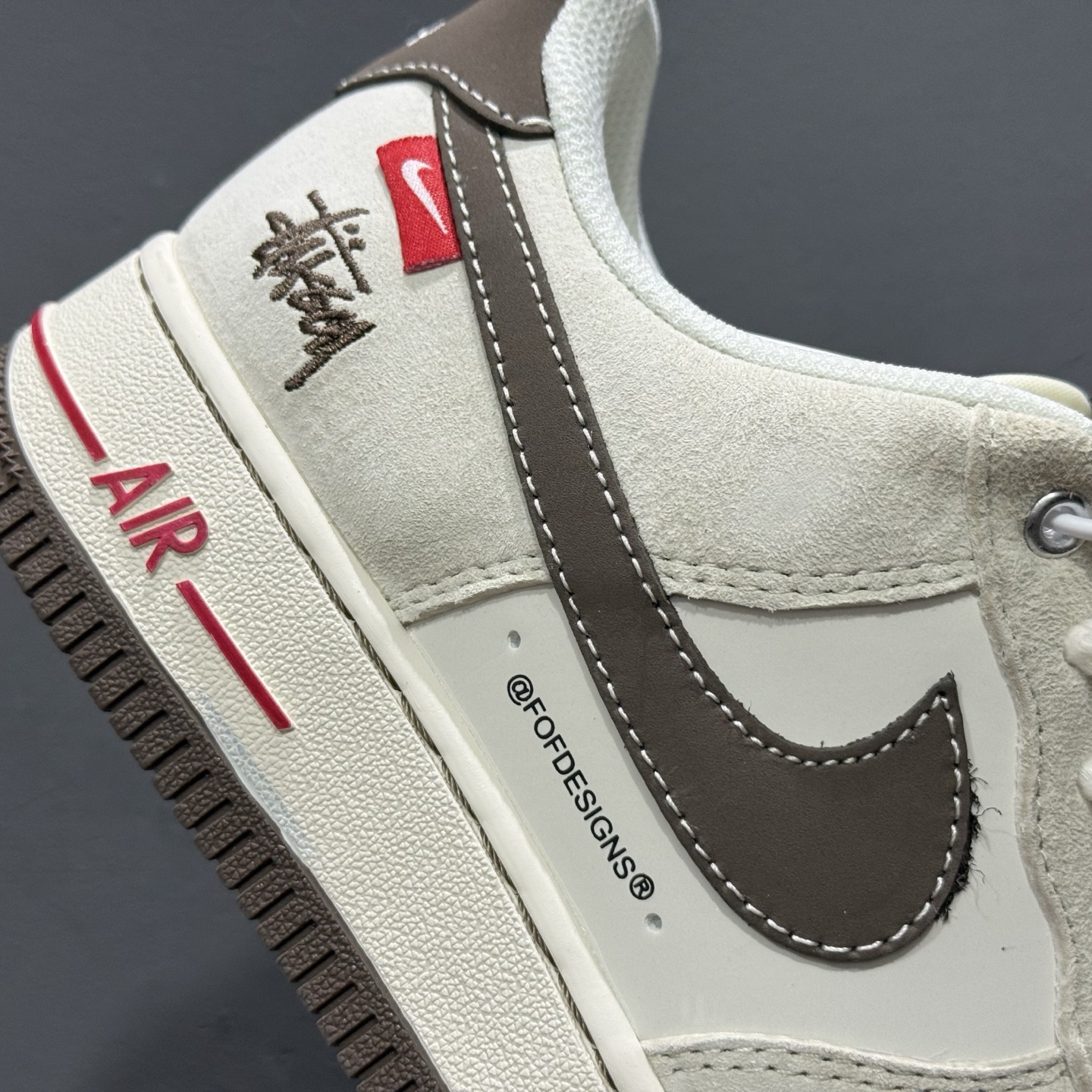 200 NIke Air Force 1 '07 Low “斯图西联名--米黑织布标”空军一号 低帮 运动鞋 休闲鞋 SJ6698-025