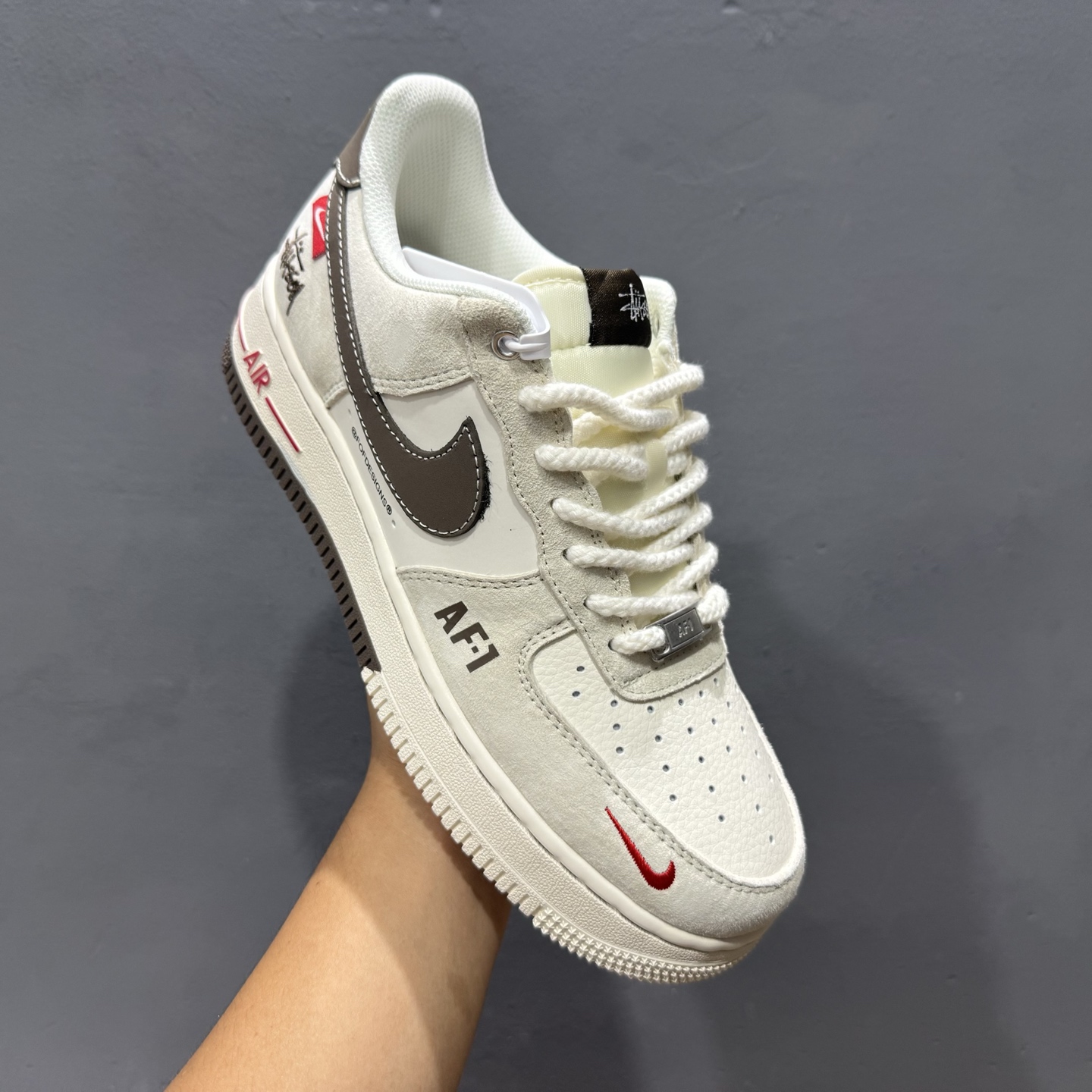 200 NIke Air Force 1 '07 Low “斯图西联名--米黑织布标”空军一号 低帮 运动鞋 休闲鞋 SJ6698-025
