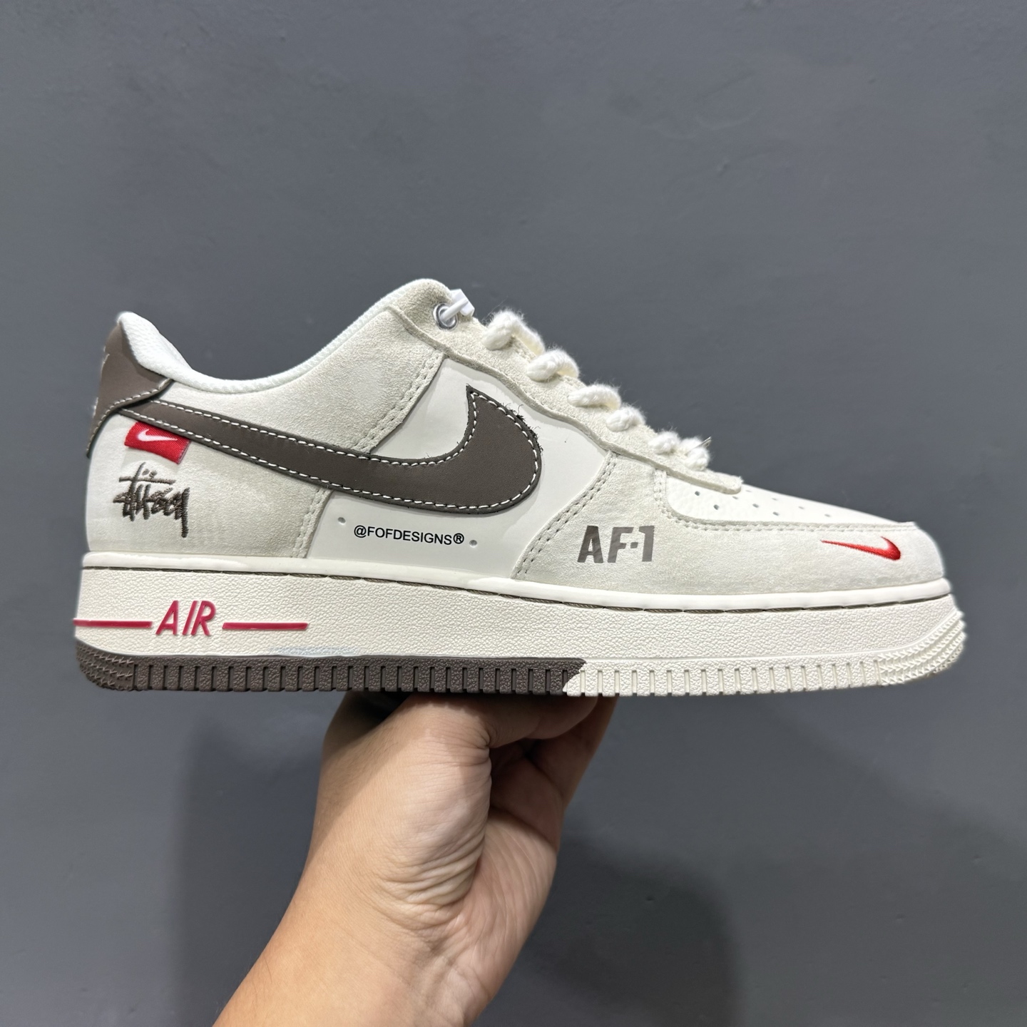 200 NIke Air Force 1 '07 Low “斯图西联名--米黑织布标”空军一号 低帮 运动鞋 休闲鞋 SJ6698-025
