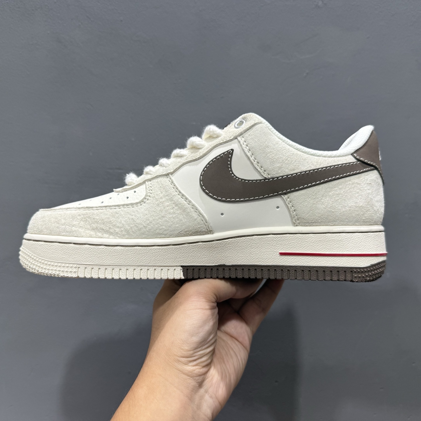 200 NIke Air Force 1 '07 Low “斯图西联名--米黑织布标”空军一号 低帮 运动鞋 休闲鞋 SJ6698-025