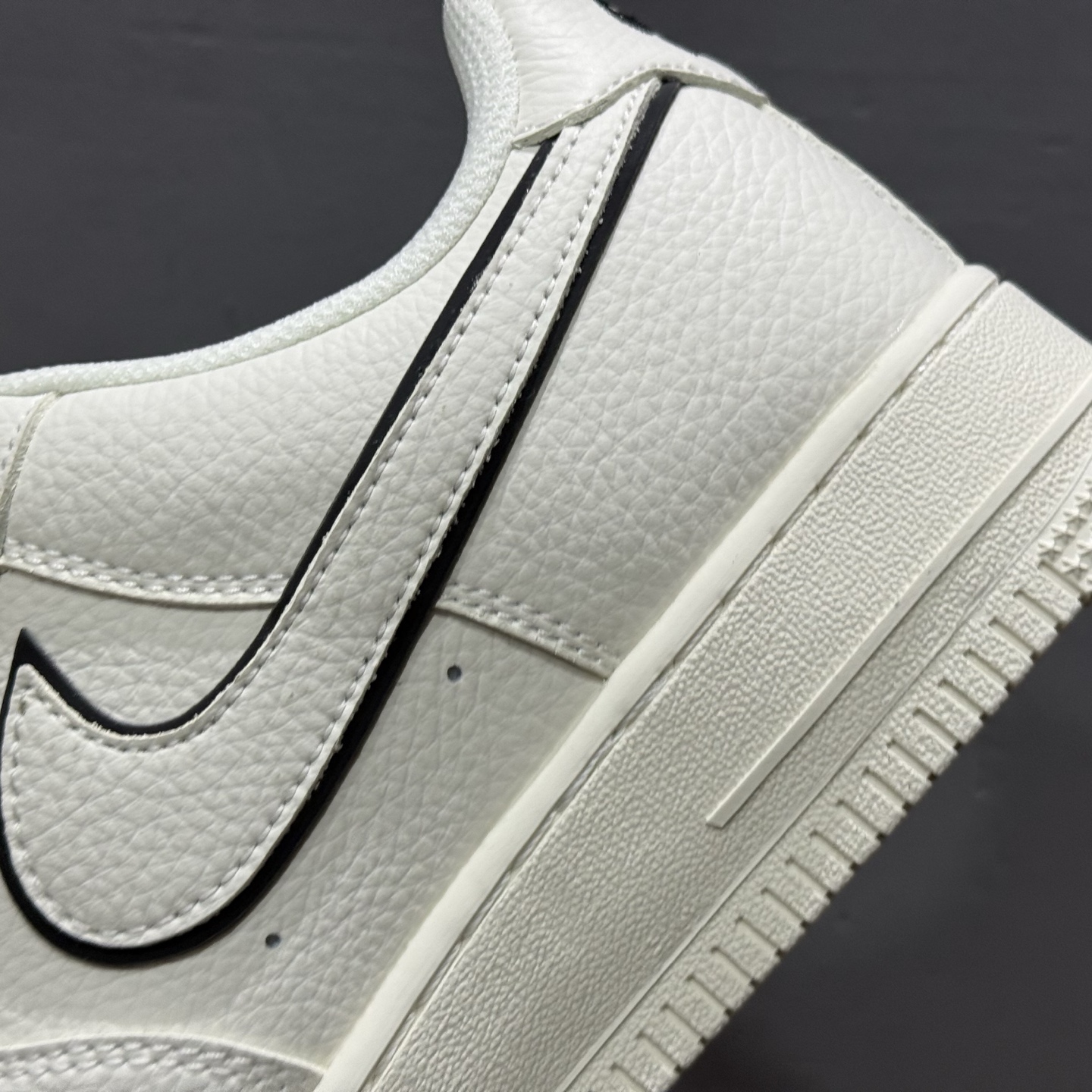 Nike Air Force 1'07 Low 联名 米黑边 空军一号低帮休闲板鞋 CS5288-031