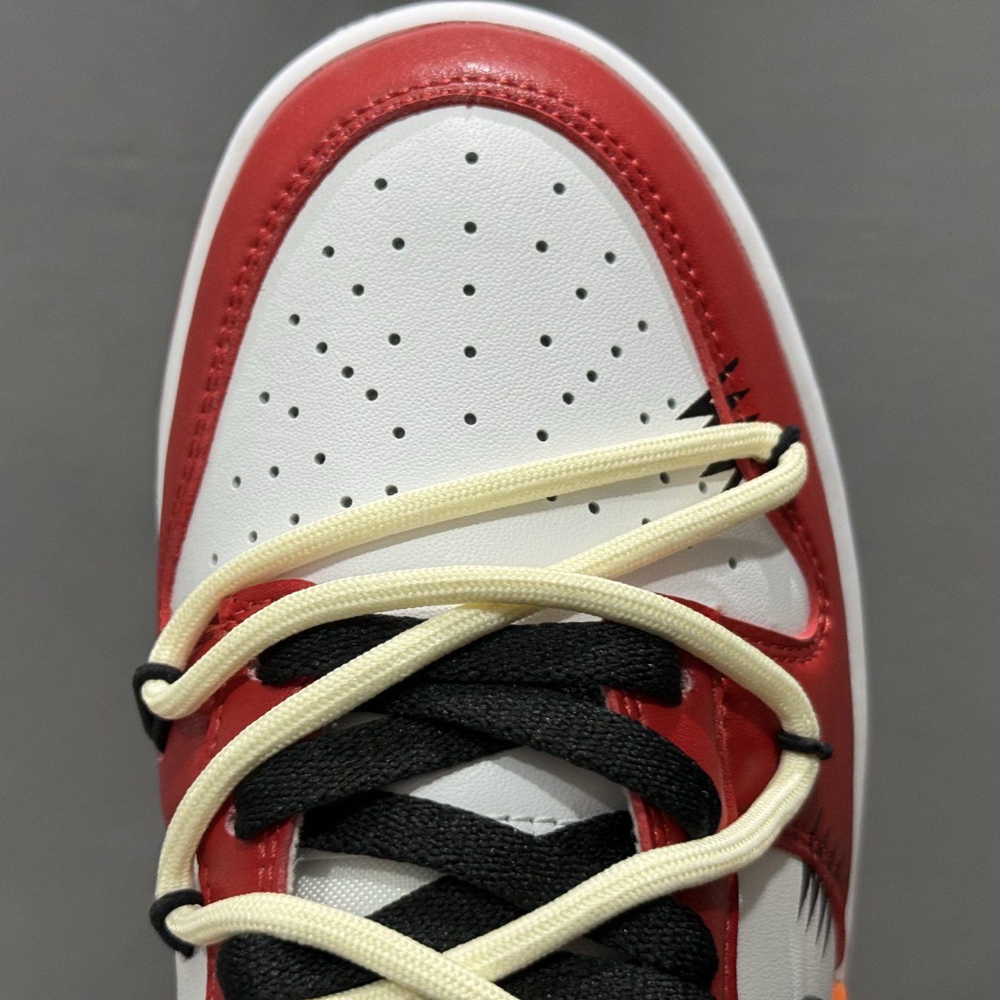 定制球鞋 Nike Dunk 闪电警戒 米黑红 DD1391-602