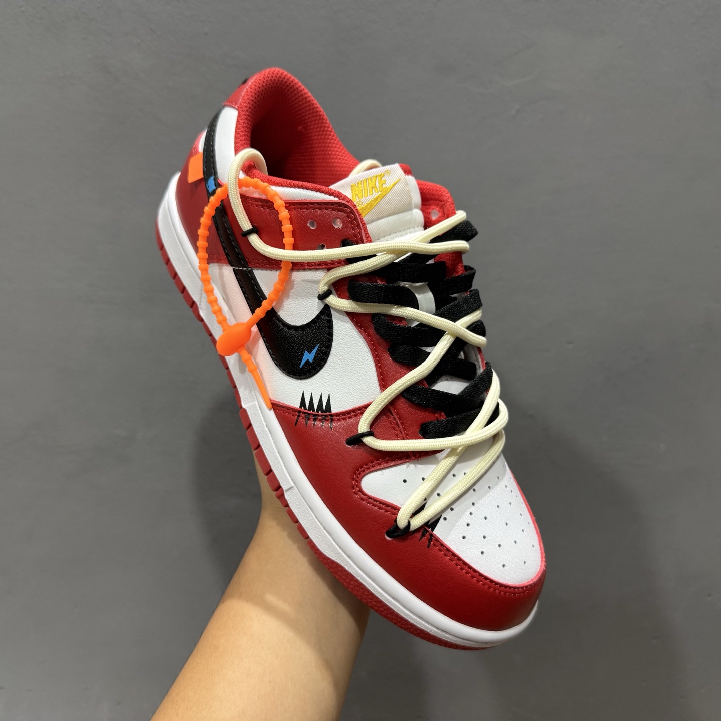 定制球鞋 Nike Dunk 闪电警戒 米黑红 DD1391-602