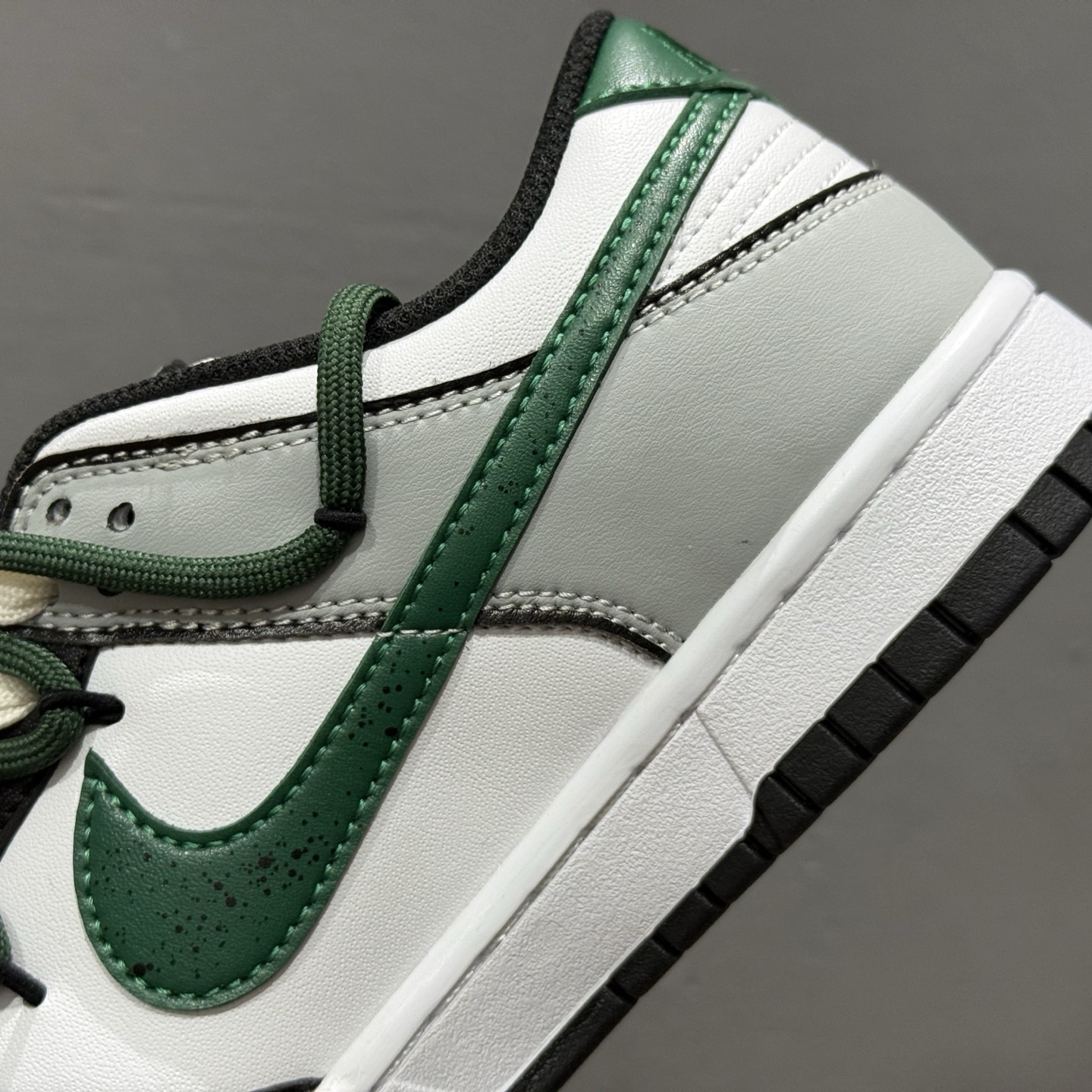定制球鞋 Nike Dunk 闪电警戒 米黑红 DD1391-100