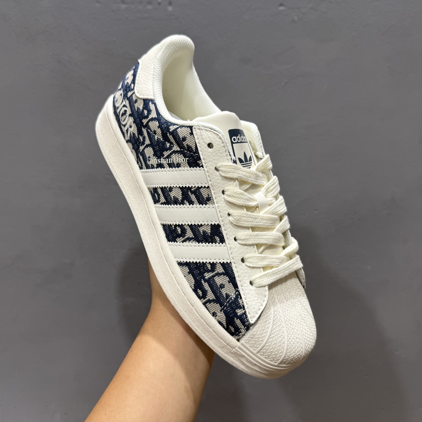 Adidas Originals Superstar 联名款贝壳头 JY8913
