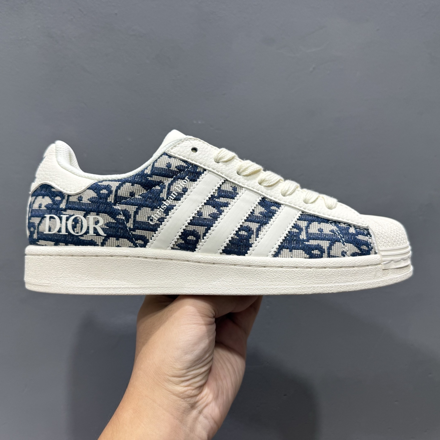Adidas Originals Superstar 联名款贝壳头 JY8913