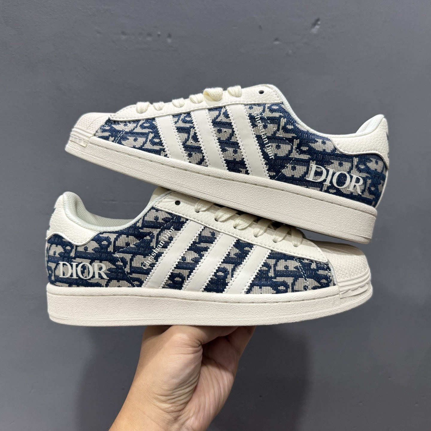 Adidas Originals Superstar 联名款贝壳头 JY8913