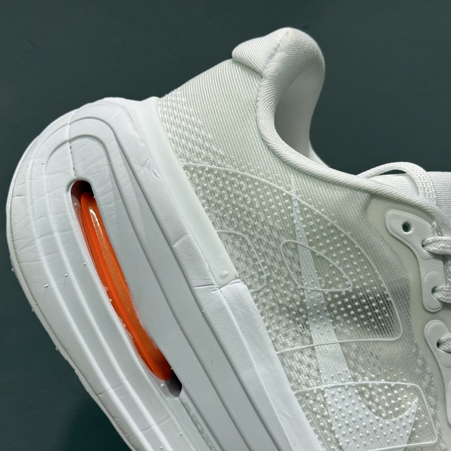 Nike Vomero Vomero Premium 白蓝 HQ2050-533