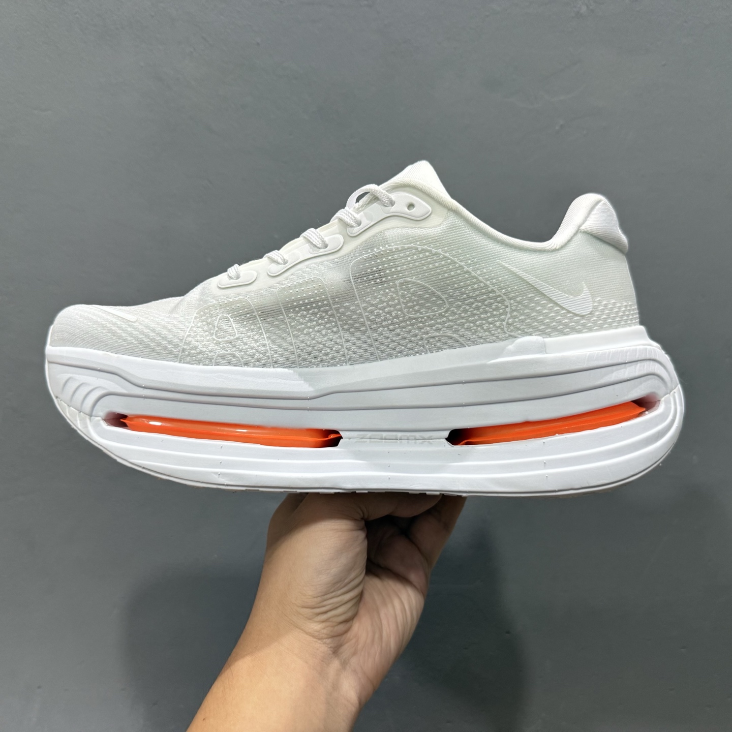 Nike Vomero Vomero Premium 白蓝 HQ2050-533