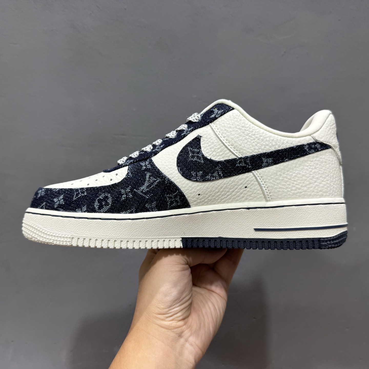 Louis Vuitton x NIke Air Force 1 深蓝牛仔 SC0601-553