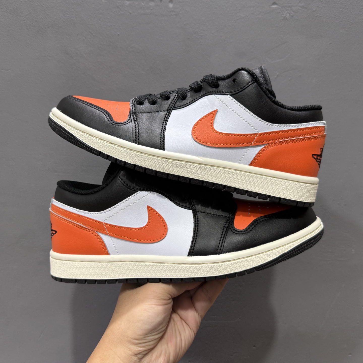 过验版本 Air Jordan 1 Low AJ1 黑白橘 低帮文化休闲板鞋 553558-081