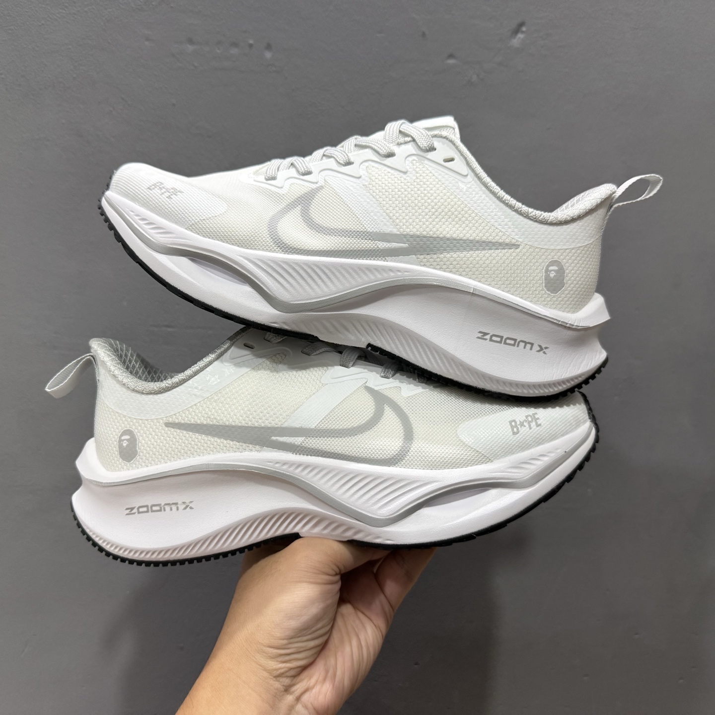 200 NIKE ZOOM PLUS 跑鞋 兼顾迅疾外观和稳固脚感 CK4318-151