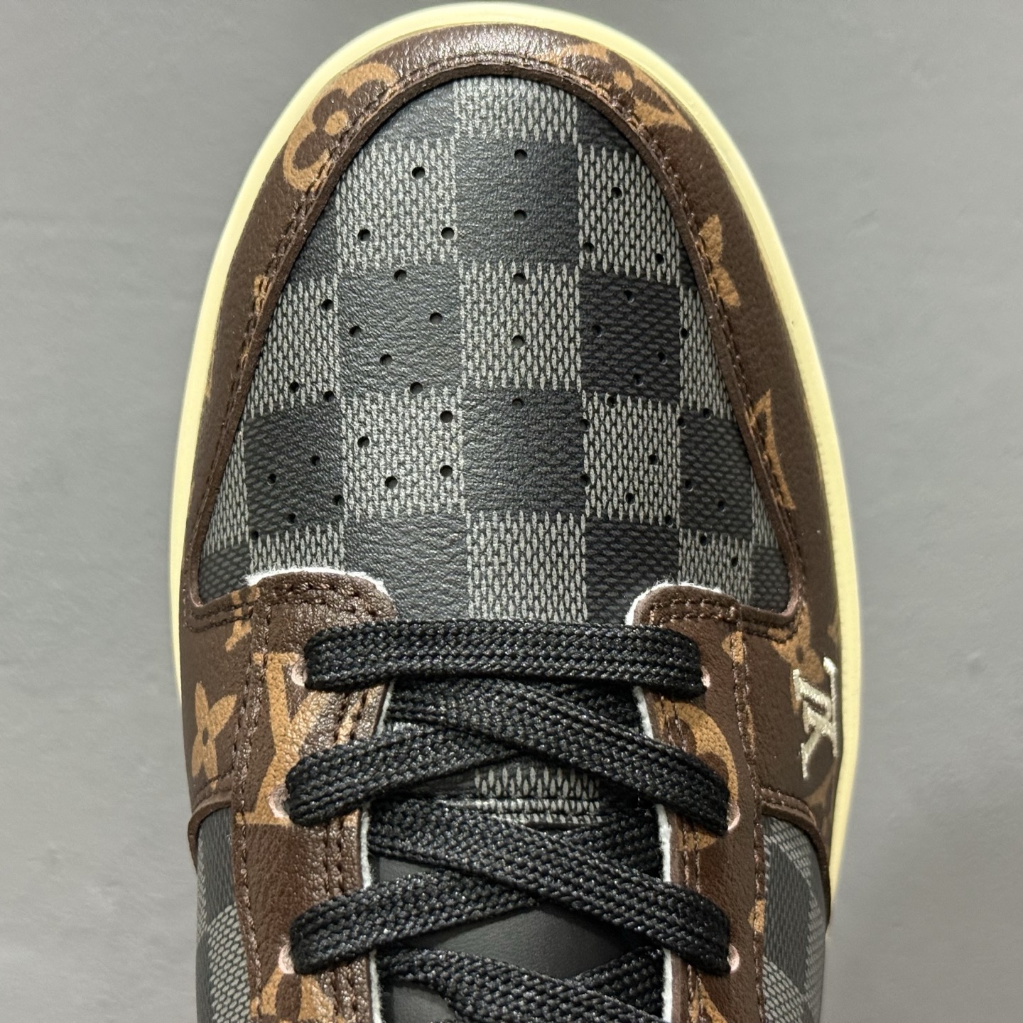Nike SB Dunk Low LV联名 灰咖啡 高端定制 低帮休闲板鞋 SC0601-453