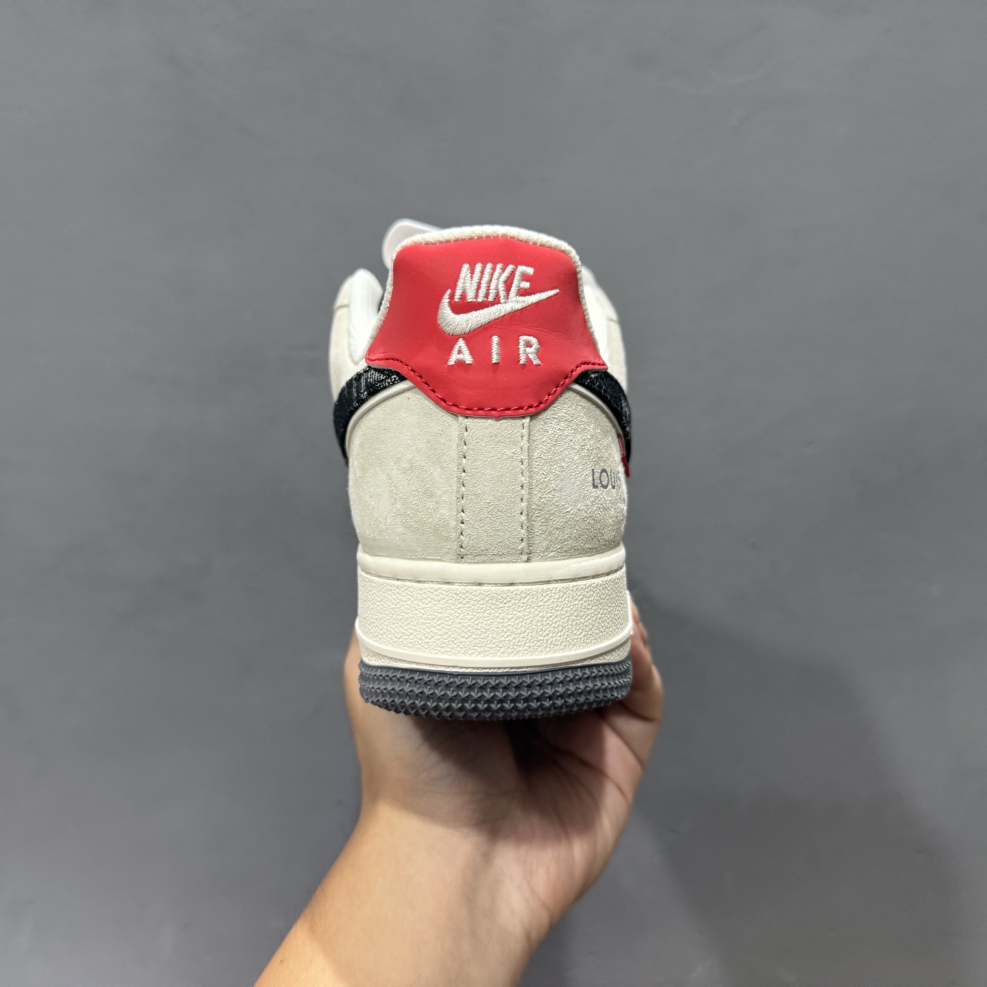 Nike Air Force 1'07 Low LV联名 猪八米灰红 空军一号低帮休闲板鞋 MZ9588-806