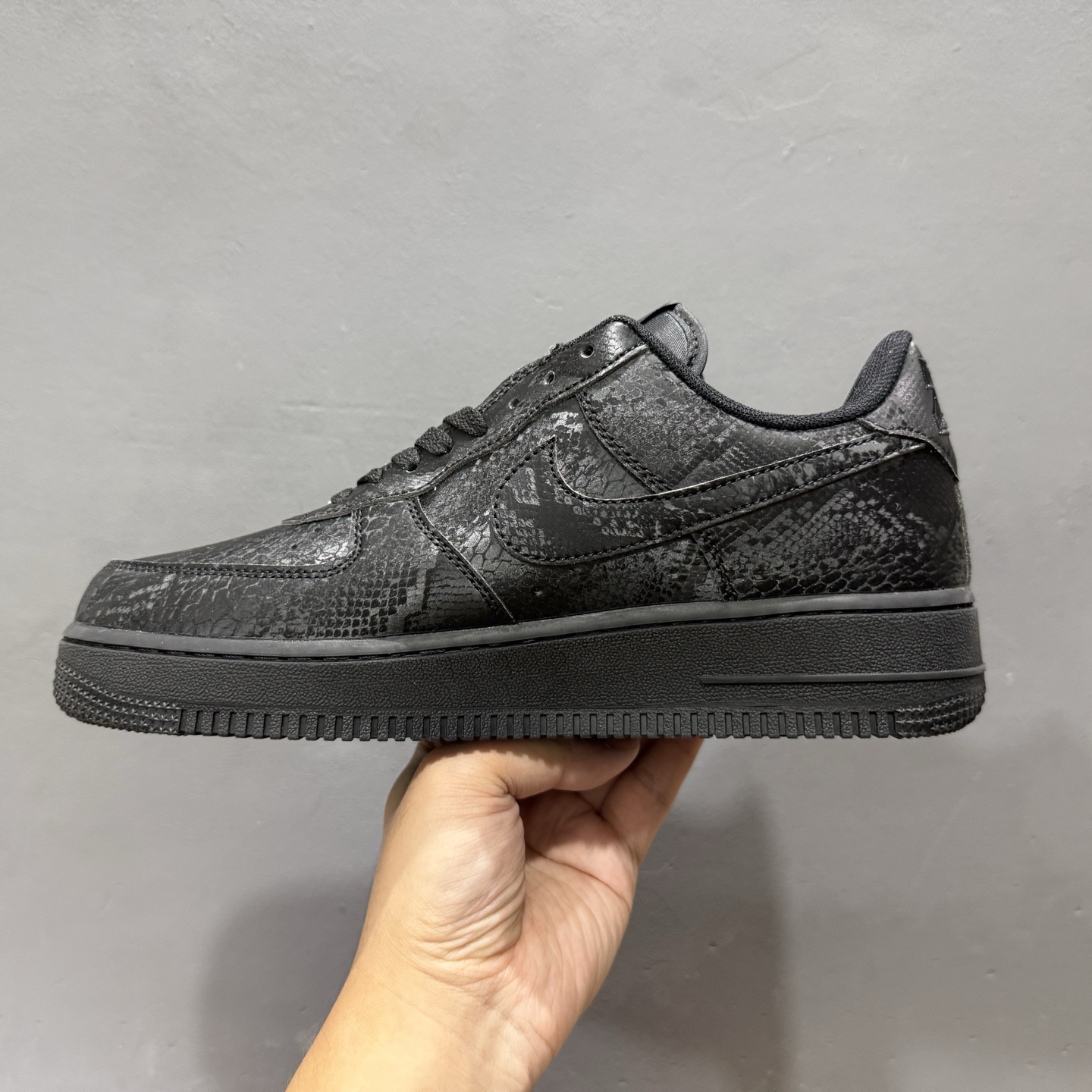 带半码。Nike Air Force 1 AF1耐克 低帮 空军一号休闲板鞋 IB0018-800