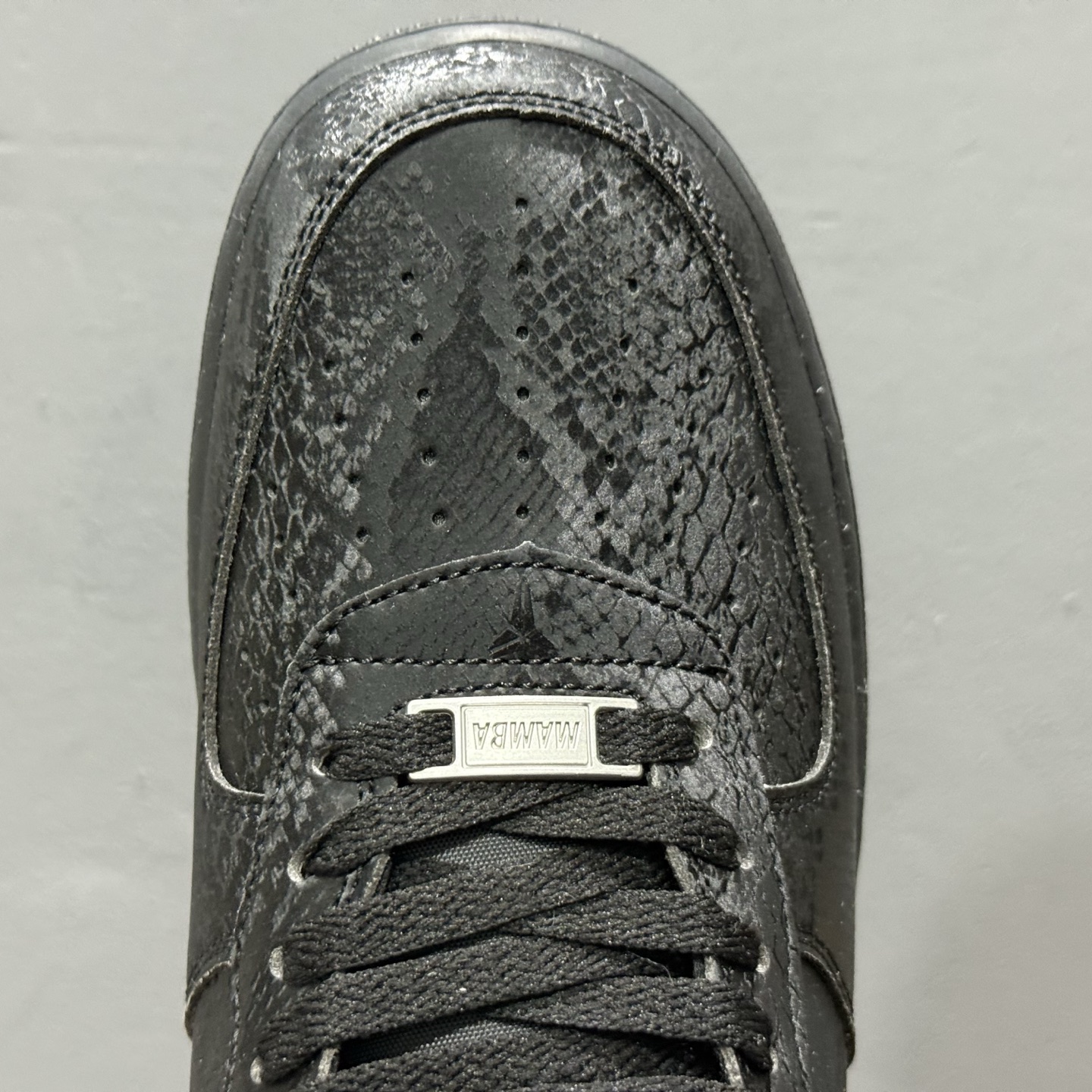 带半码。Nike Air Force 1 AF1耐克 低帮 空军一号休闲板鞋 IB0018-800