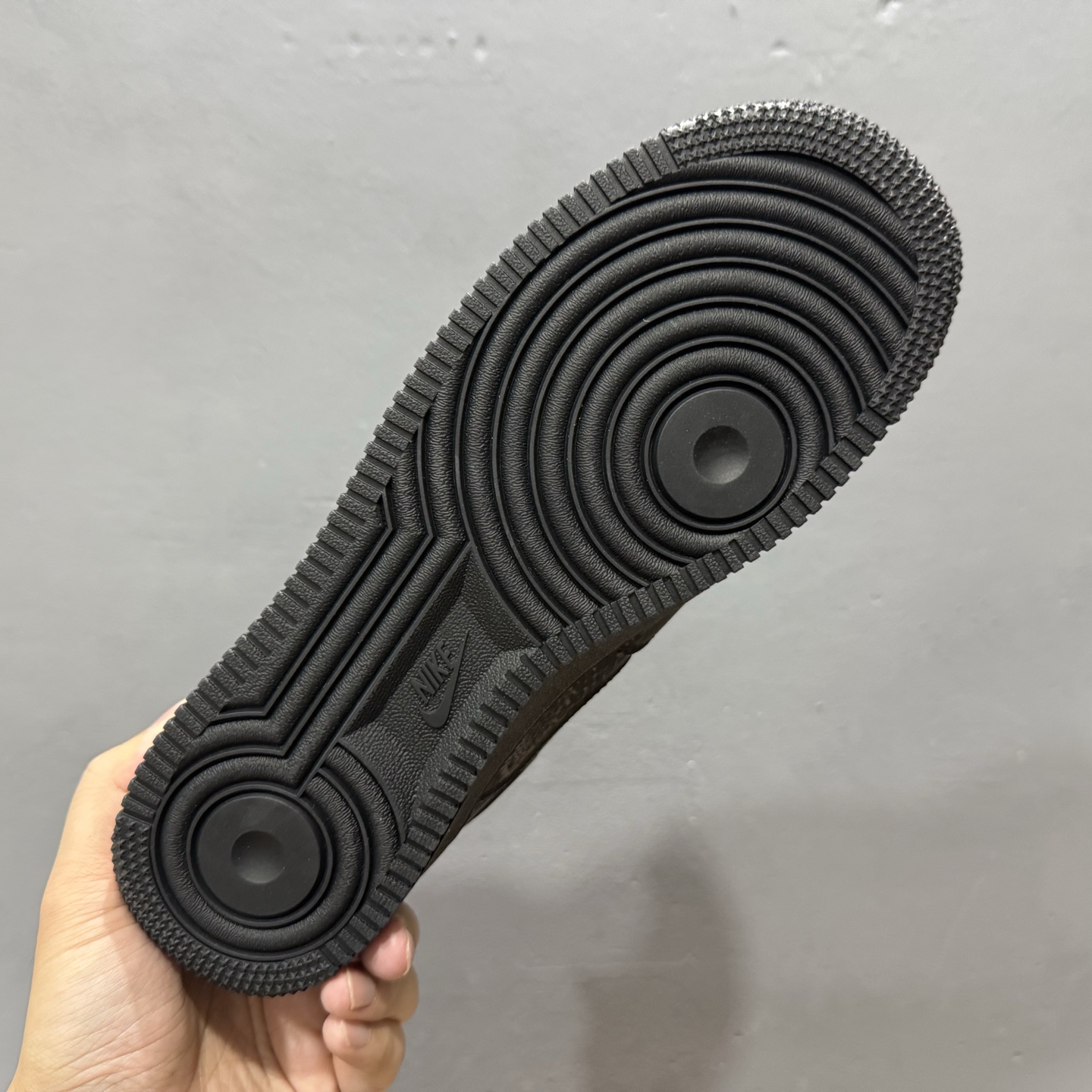 带半码。Nike Air Force 1 AF1耐克 低帮 空军一号休闲板鞋 IB0018-800
