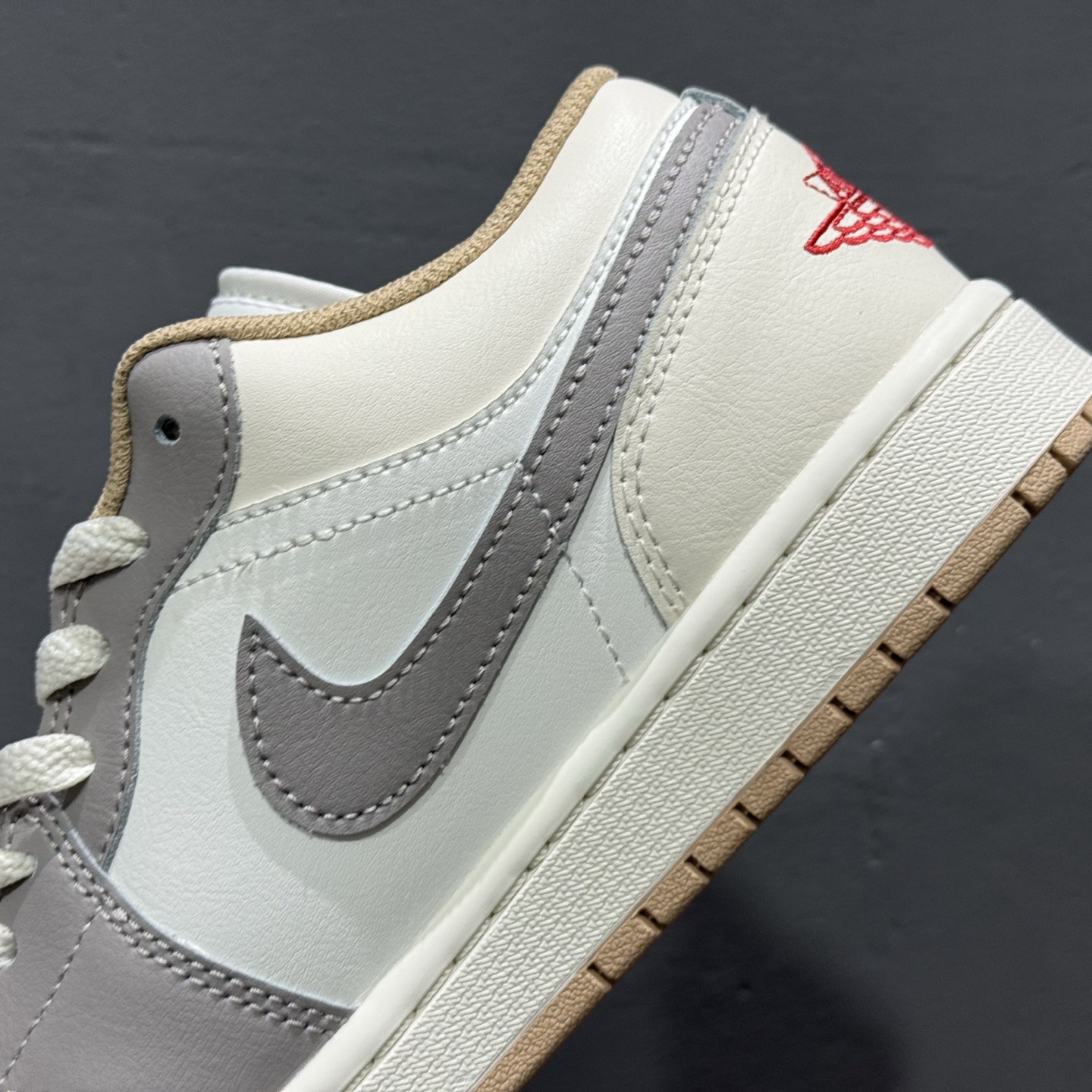 过验版本 Air Jordan 1 Low AJ1 乔1米灰色 低帮复古文化篮球鞋 553558-169