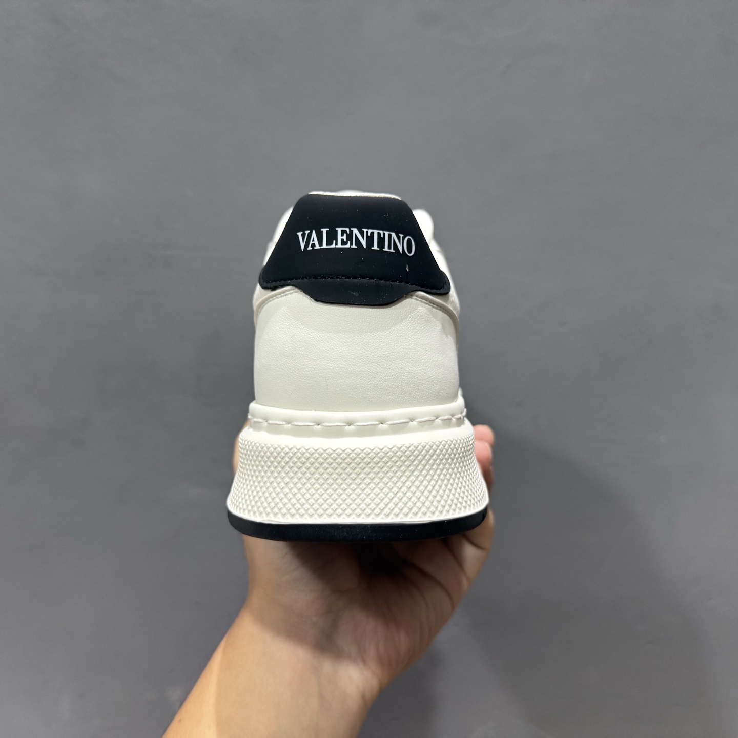 广东纯原版本 Valentino 华伦天奴 Rockstud untitled 厚底休闲铆钉小白鞋