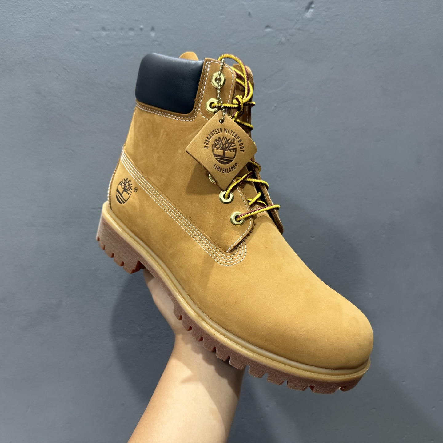 天伯伦Timberland 6 Inch Leather Boots添柏岚经典户外6英寸大黄靴“OG麦黄黑”TB010061-713