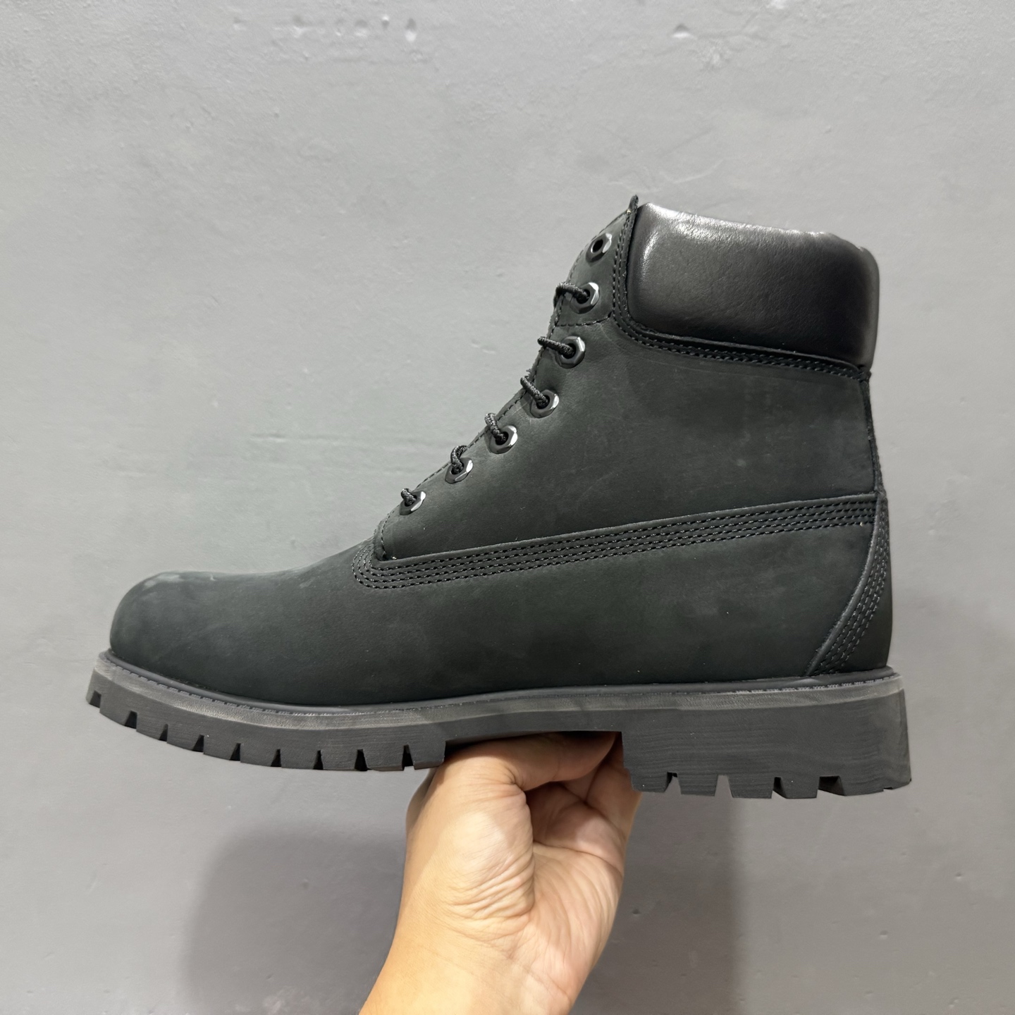 天伯伦Timberland 6 Inch Leather Boots添柏岚经典户外6英寸大黄靴“OG麦黄黑”TB010063-713