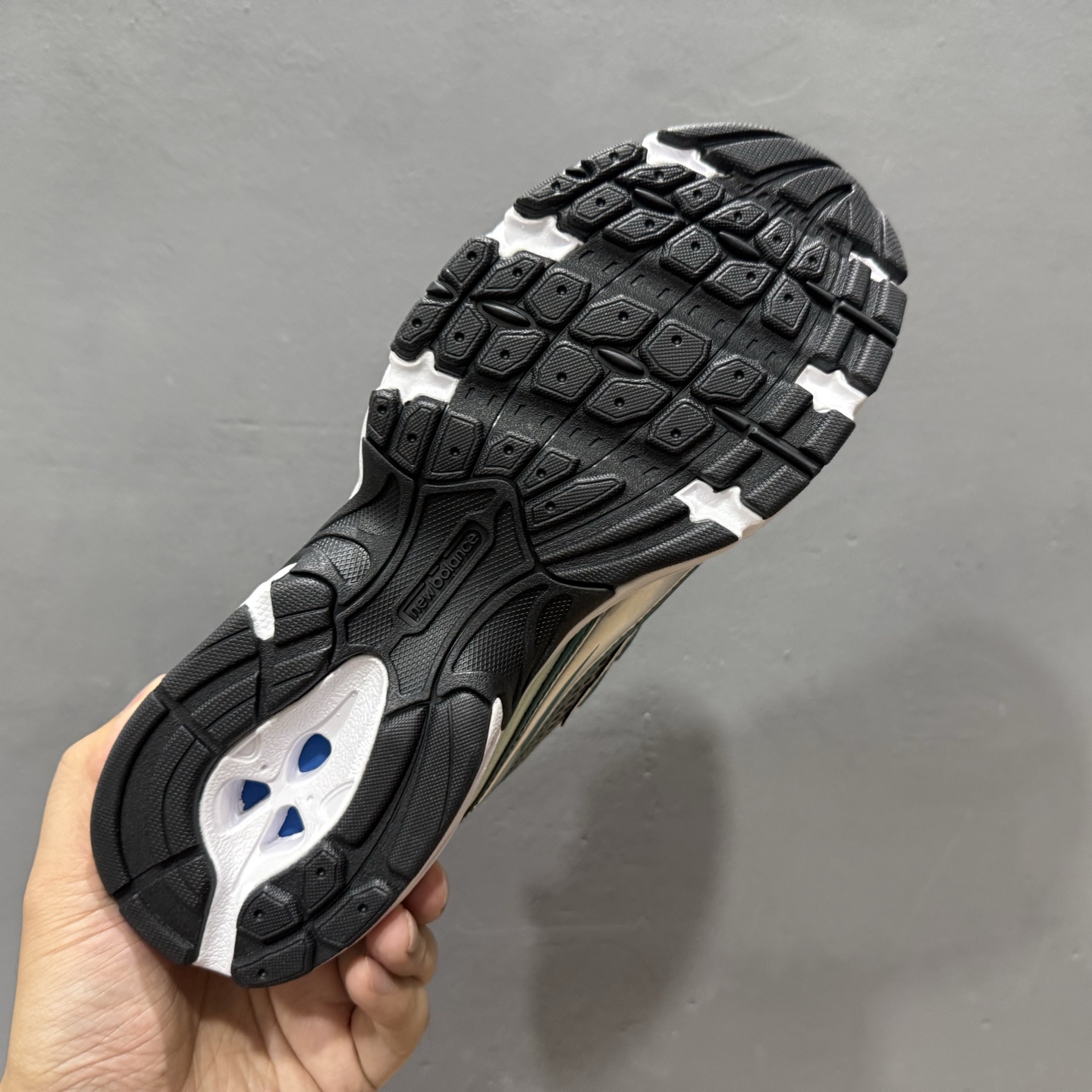 New Balance 740系列复古老爹风休闲运动慢跑鞋 U740NC2