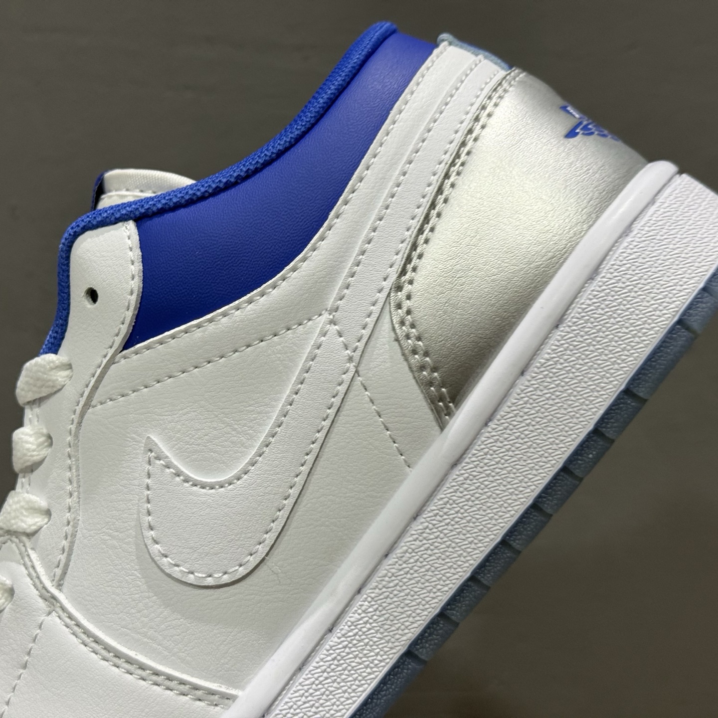 Jordan Air Jordan 1 Low The Sky Is Not The Limit 舒适轻盈 耐磨 低帮 板鞋