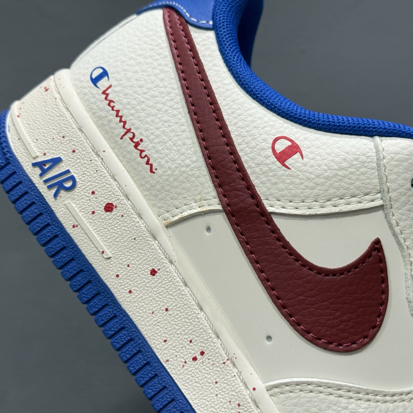 Champion x Nike Air Force 1 米蓝红 QW5606-266