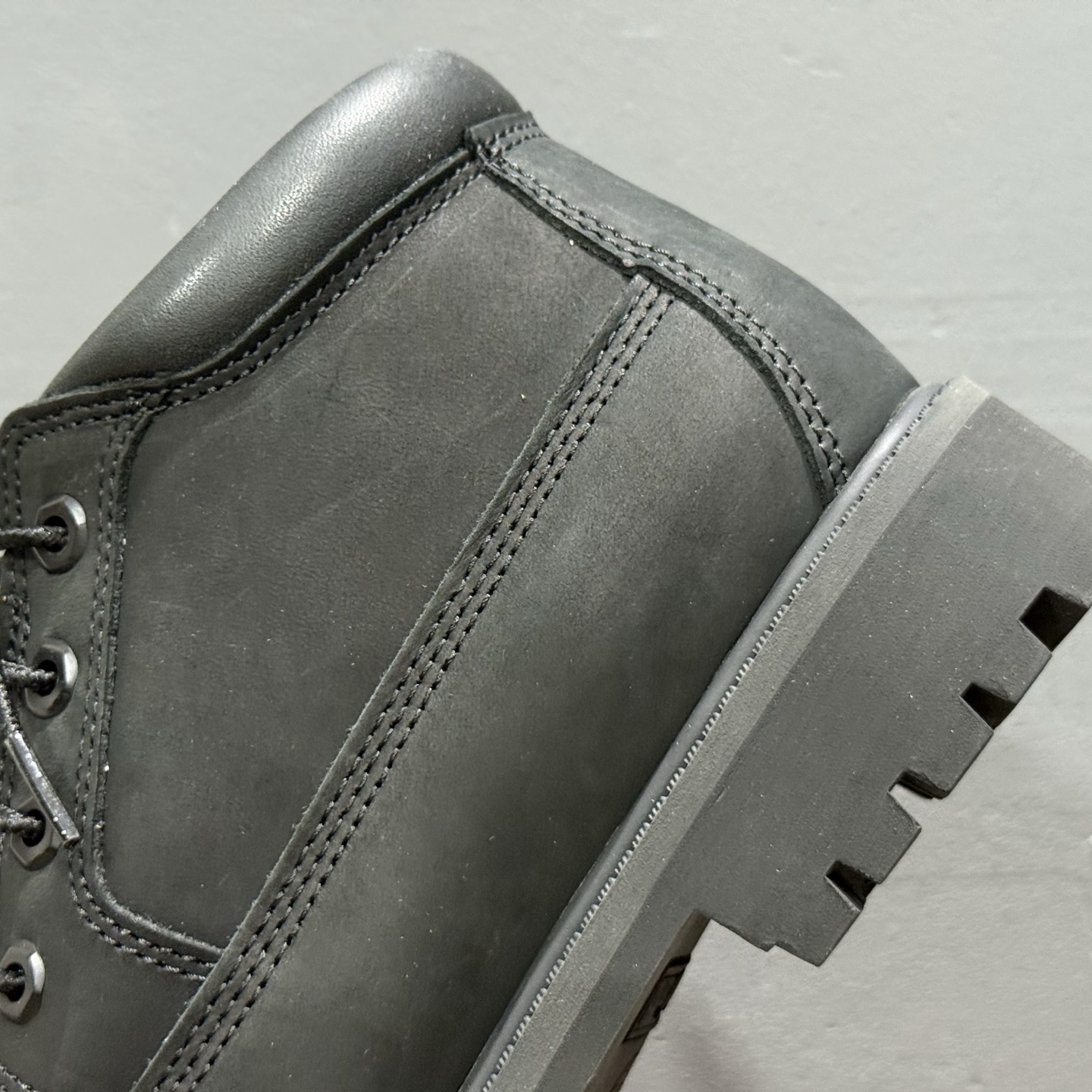 天伯伦Timberland Fatigue Chukka Nubuck Boots经典户外短筒百搭工装马丁靴“麦黄黑”