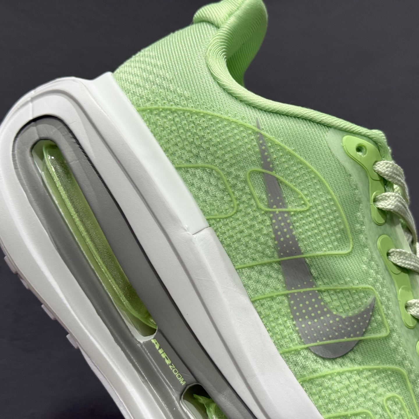 Nike Vomero premium Air气垫40周年 舒适百搭防滑耐磨 支撑缓震低帮 休闲跑步鞋 FN8453-023