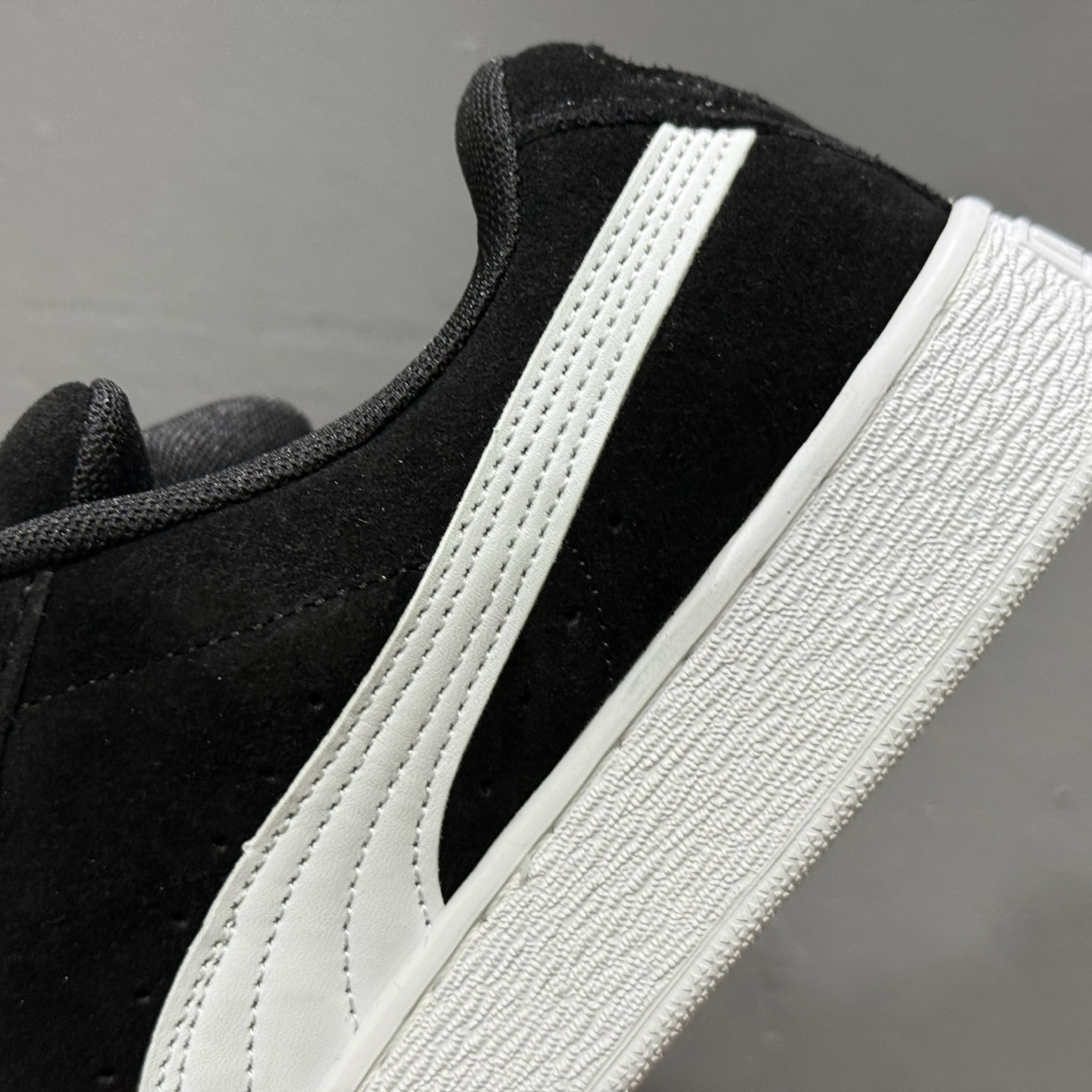 160 PUMA彪马 Suede XL 圆头面包鞋 黑黄白 308220-01