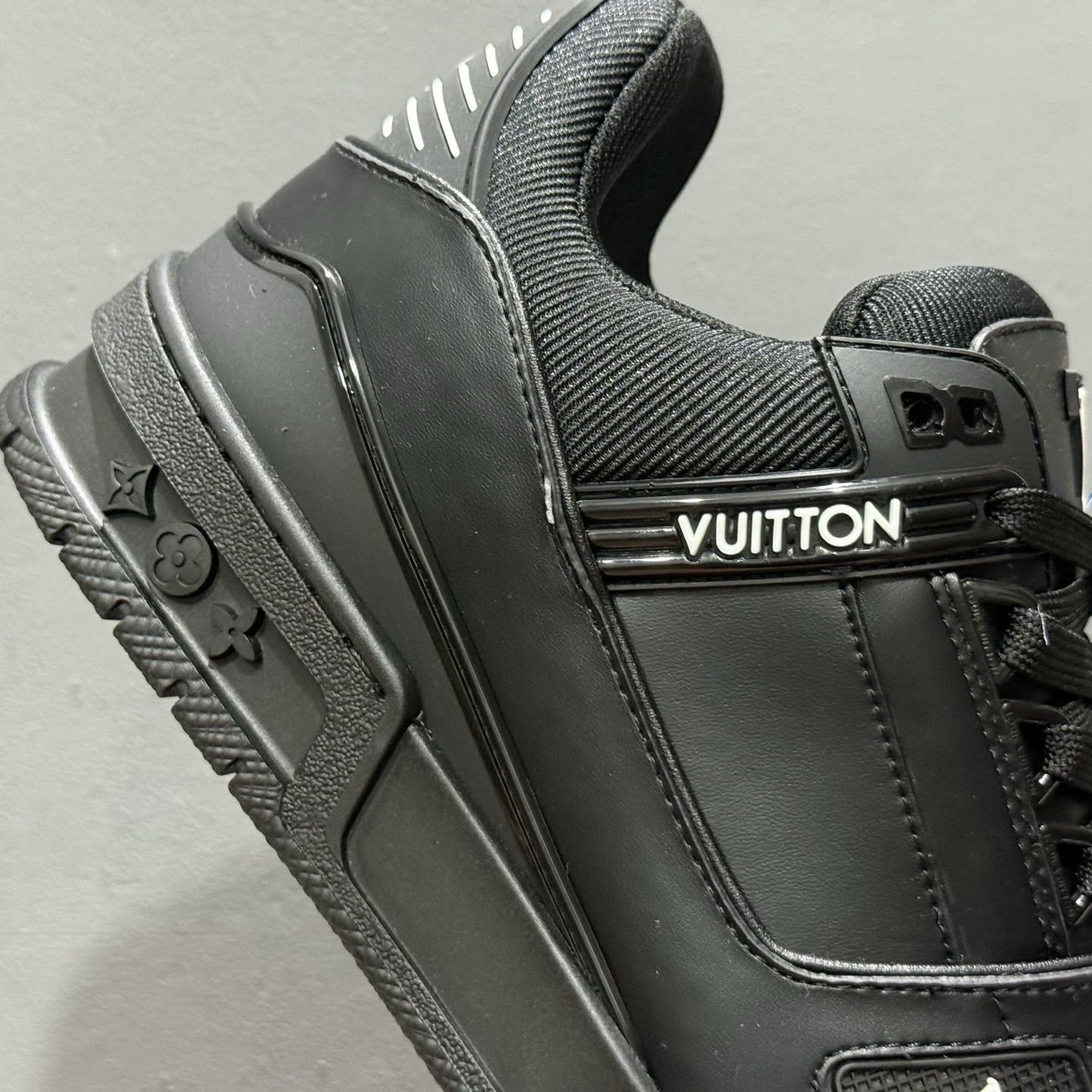 LV路易威登Louis Vuitton Trainer Sneaker Low休闲运动文化百搭篮球板鞋