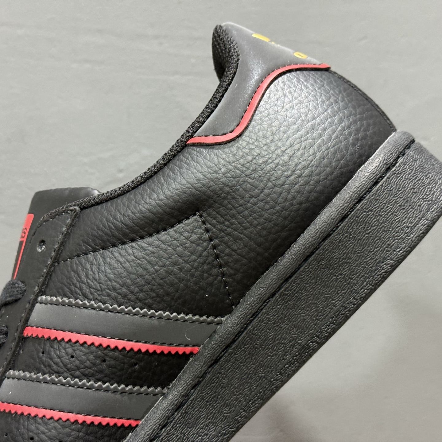 Adidas Originals Superstar 联名款贝壳头 JY8908
