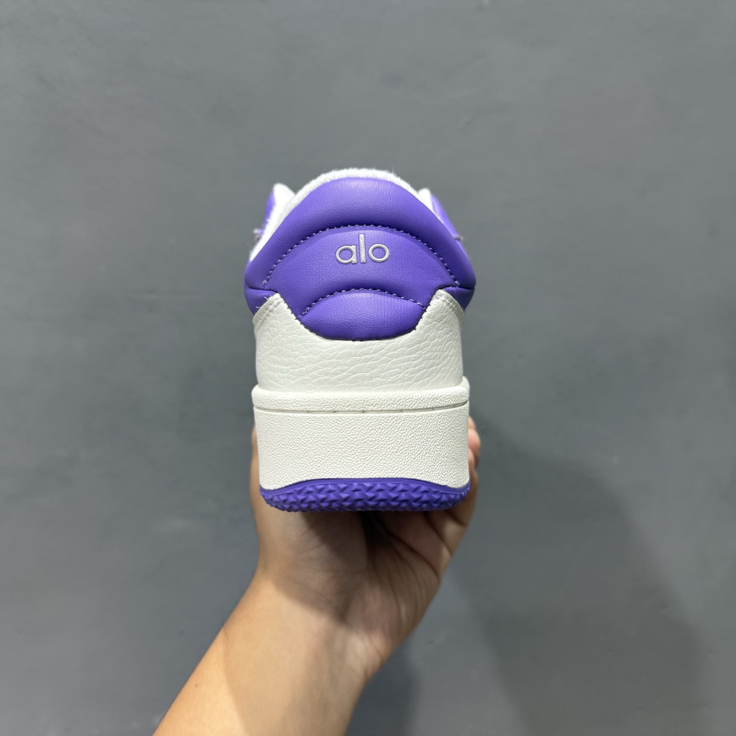 Alo Yoga Recovery Mode 拉布布人气单品 舒适简约防滑耐磨低帮休闲板鞋