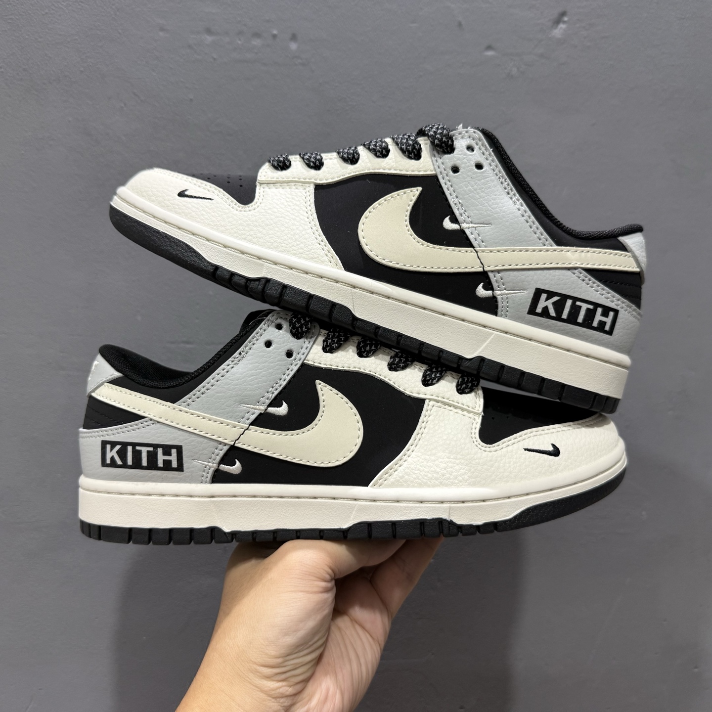KITH x Nike Dunk Low 米黑灰三勾 QW5836-012