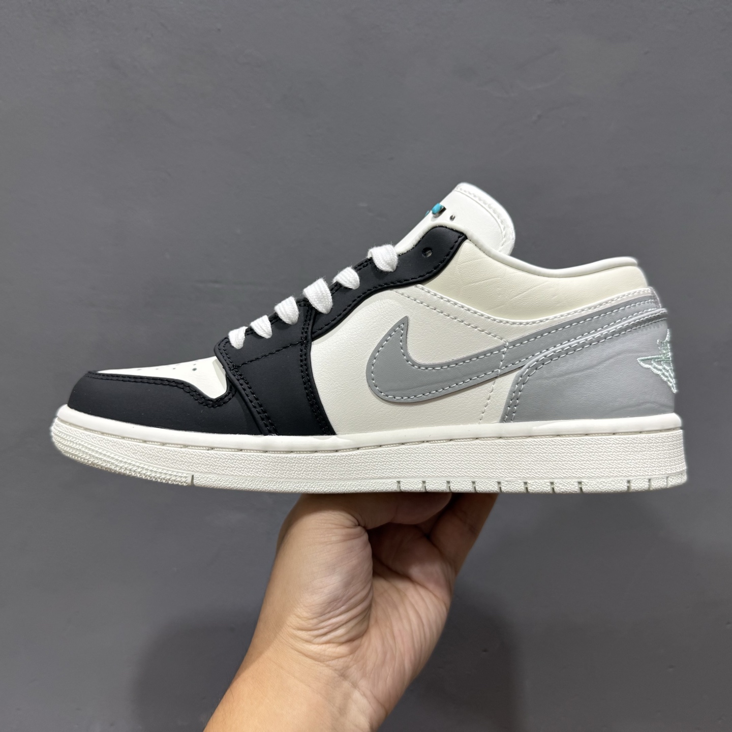 过验版本 Air Jordan 1 Low AJ1 乔1白灰绿色 低帮复古文化篮球鞋 IO2242-101