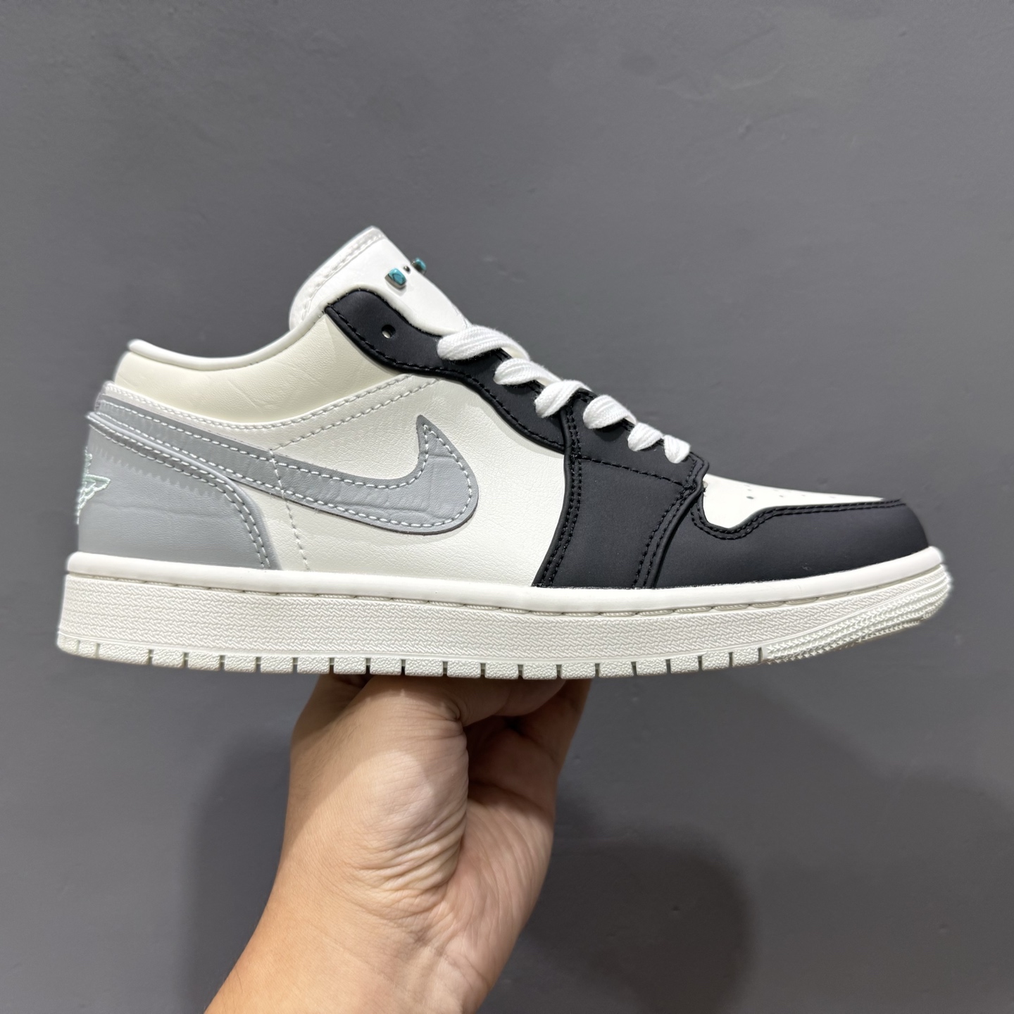 过验版本 Air Jordan 1 Low AJ1 乔1白灰绿色 低帮复古文化篮球鞋 IO2242-101