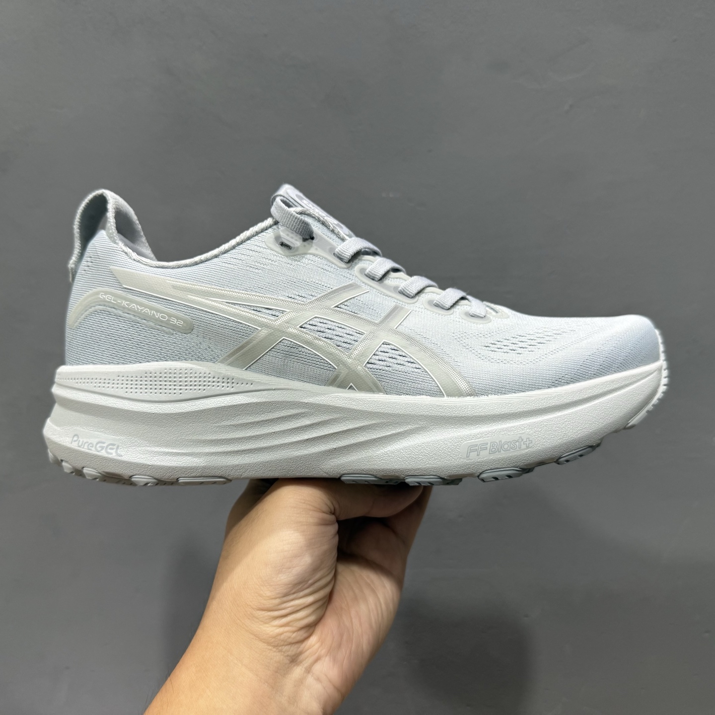 ASICS Gel-Kayano 32 休闲运动鞋透气休闲鞋减震轻质跑步鞋 1011C051-020